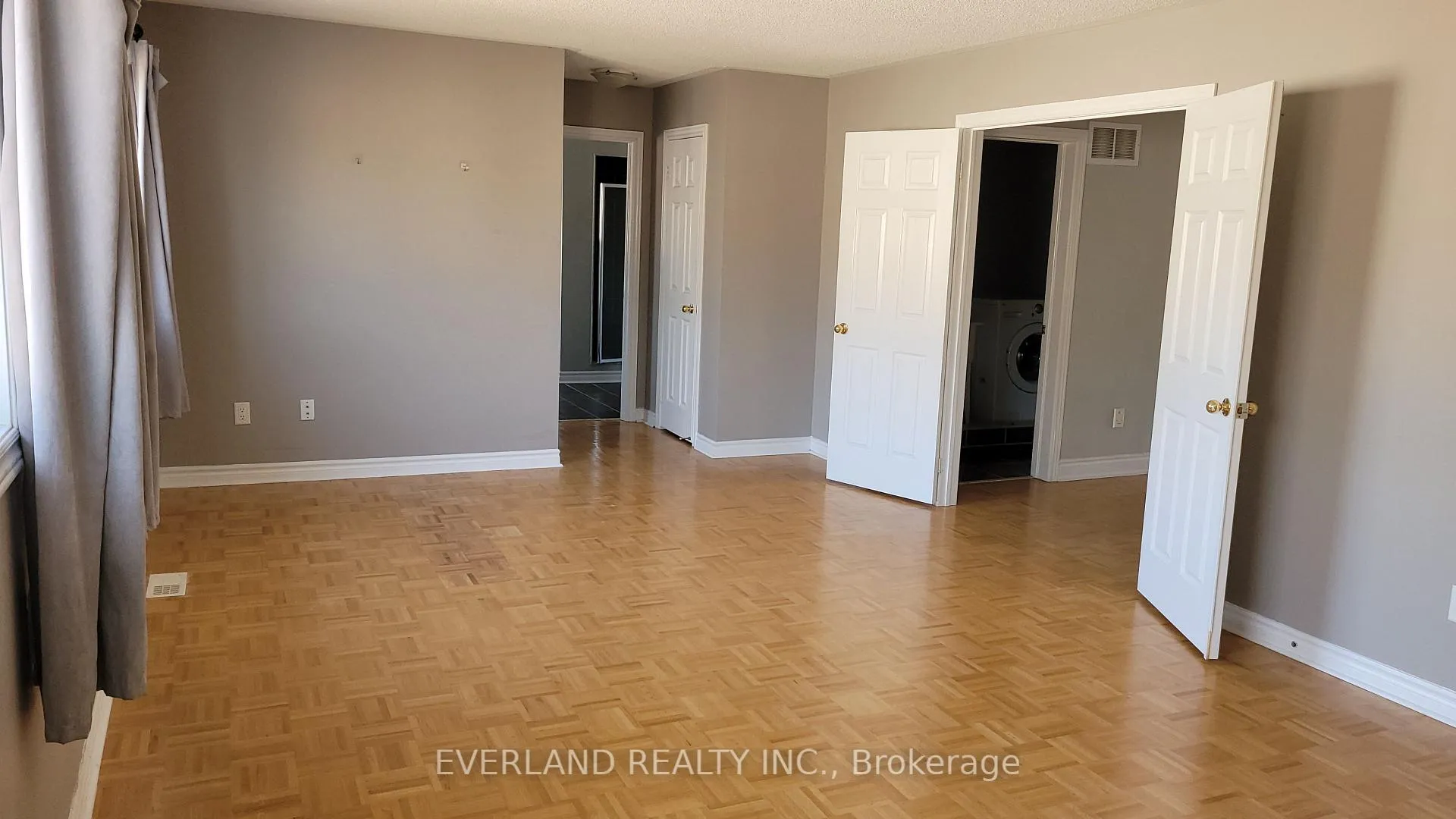 Photo 11 of 58 Casa Nova Drive, Vaughan, Vellore Village — HOMEH