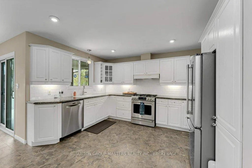 Photo 11 of 530 Sackville Crescent, Kingston, City Southwest — HOMEH