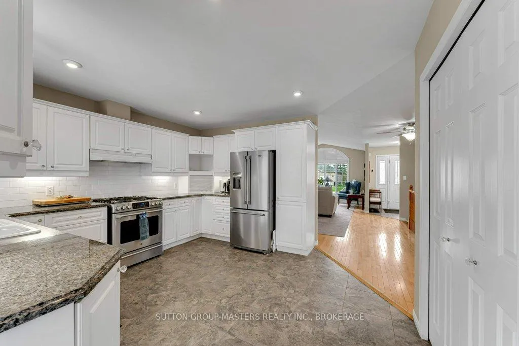 Photo 12 of 530 Sackville Crescent, Kingston, City Southwest — HOMEH