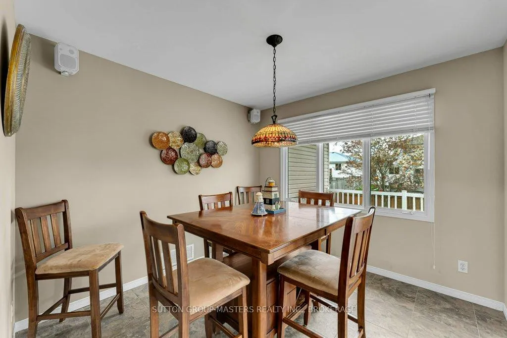 Photo 15 of 530 Sackville Crescent, Kingston, City Southwest — HOMEH