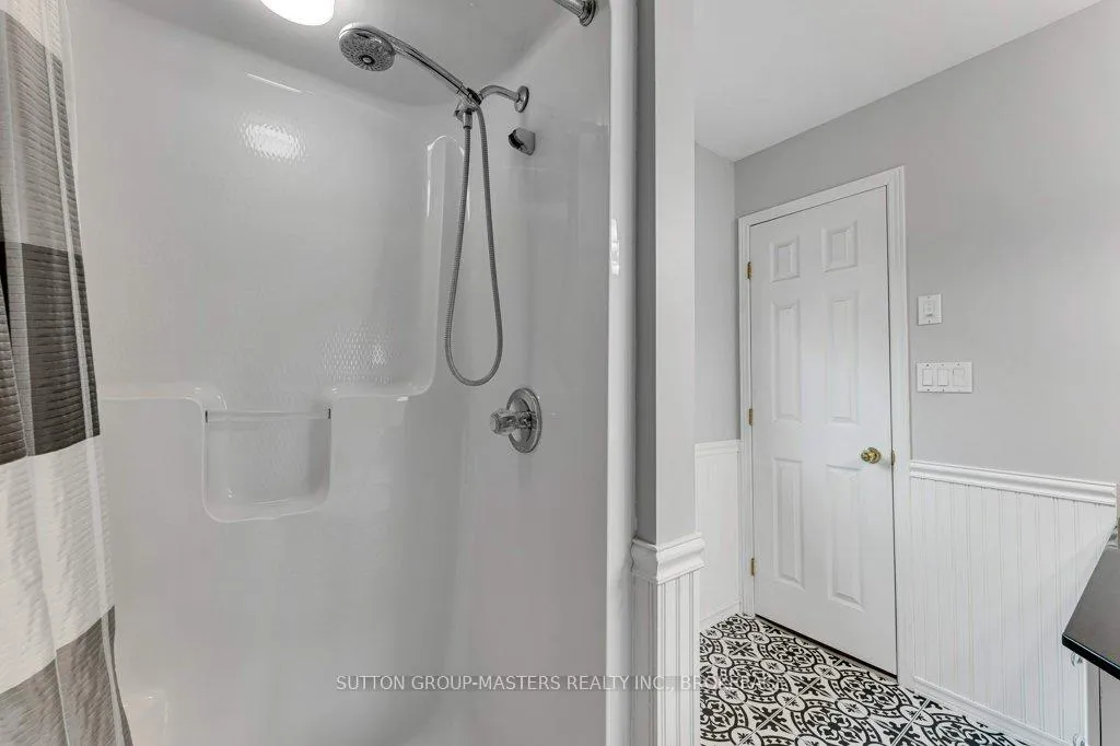 Photo 23 of 530 Sackville Crescent, Kingston, City Southwest — HOMEH