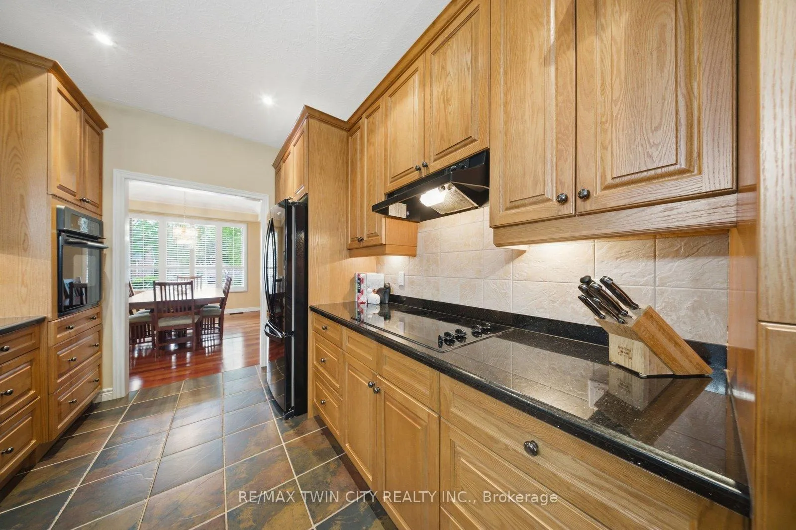 Photo 11 of 74 Franklin Street, Brantford, Henderson-Sky Acres — HOMEH