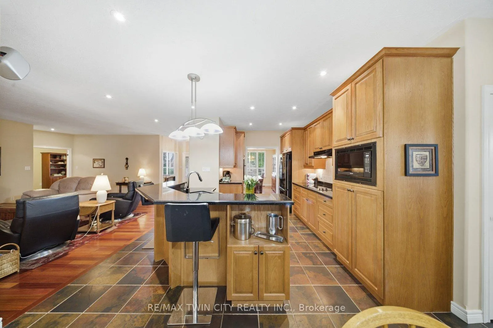 Photo 14 of 74 Franklin Street, Brantford, Henderson-Sky Acres — HOMEH