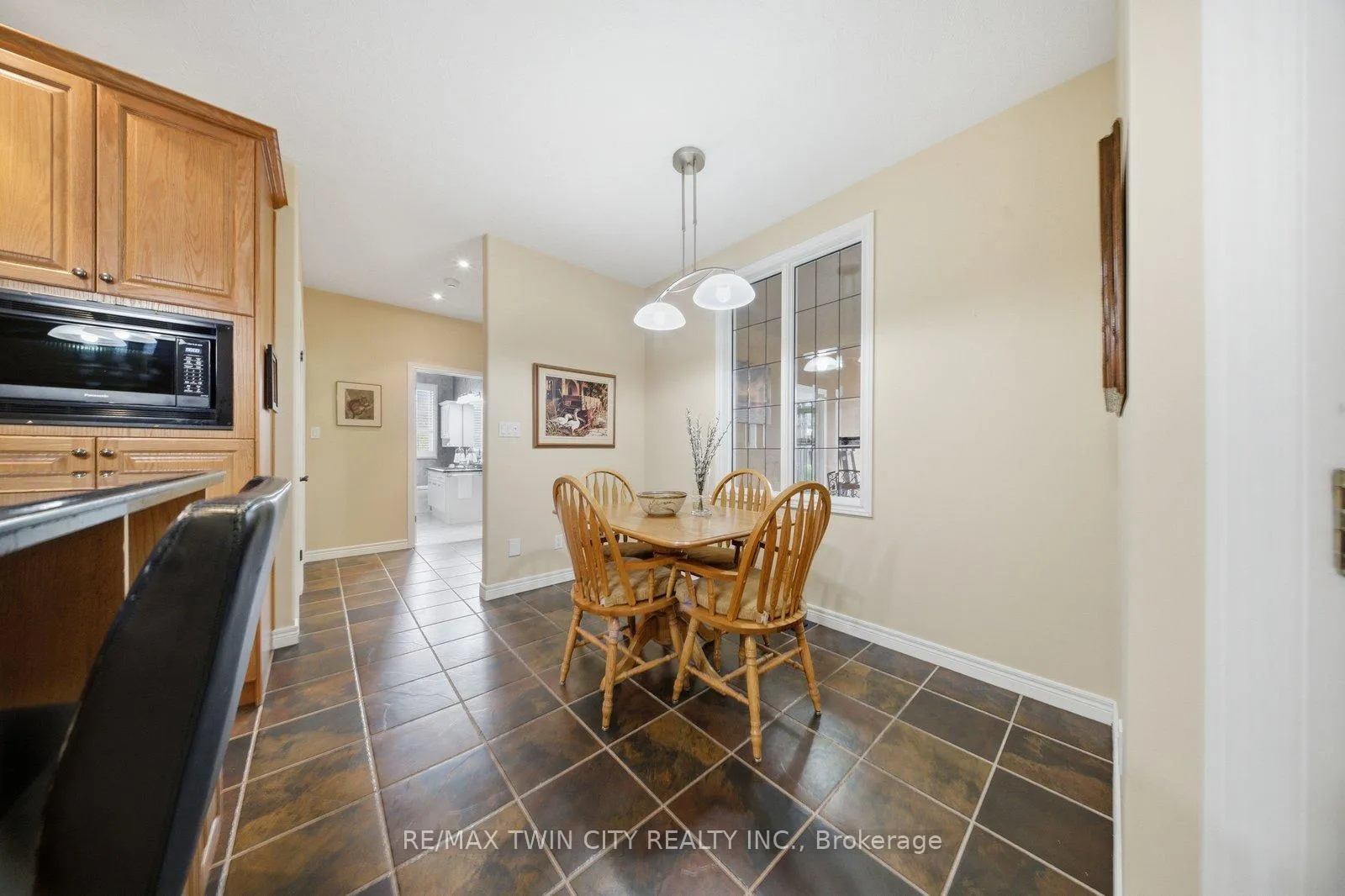 Photo 16 of 74 Franklin Street, Brantford, Henderson-Sky Acres — HOMEH