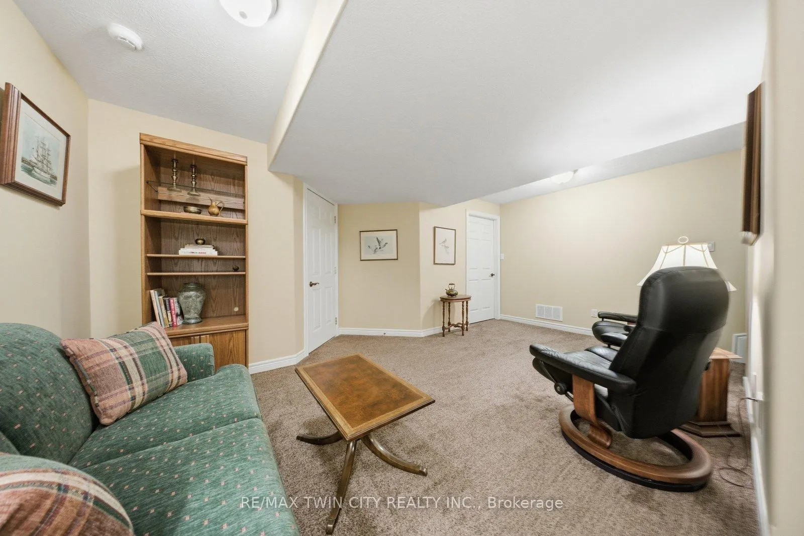 Photo 31 of 74 Franklin Street, Brantford, Henderson-Sky Acres — HOMEH