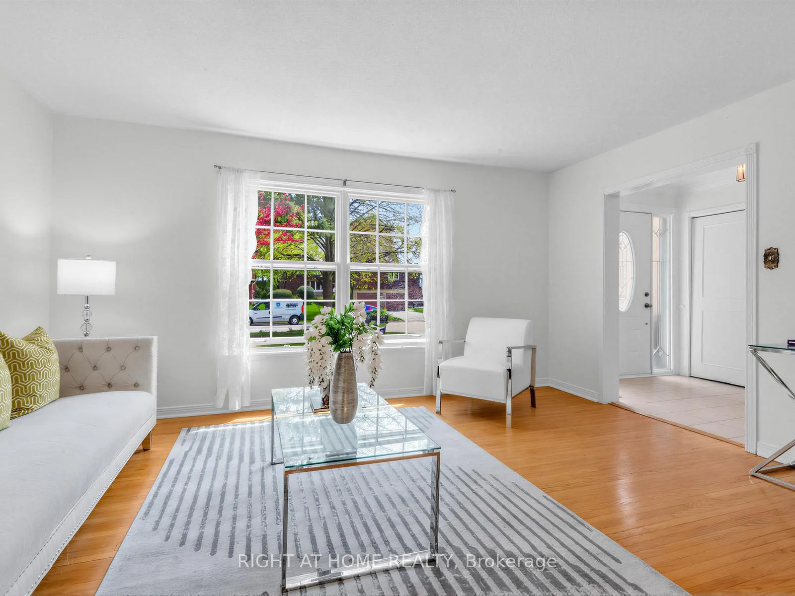 Photo 8 of 101 Holsworthy Crescent, Markham, German Mills — HOMEH