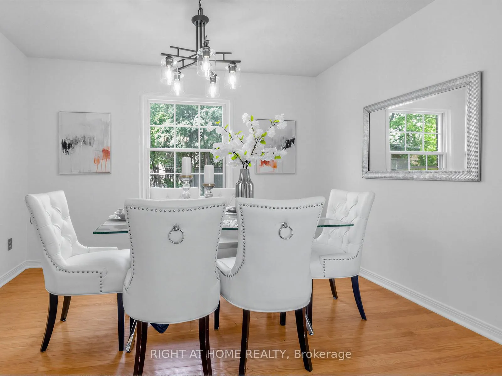 Photo 10 of 101 Holsworthy Crescent, Markham, German Mills — HOMEH