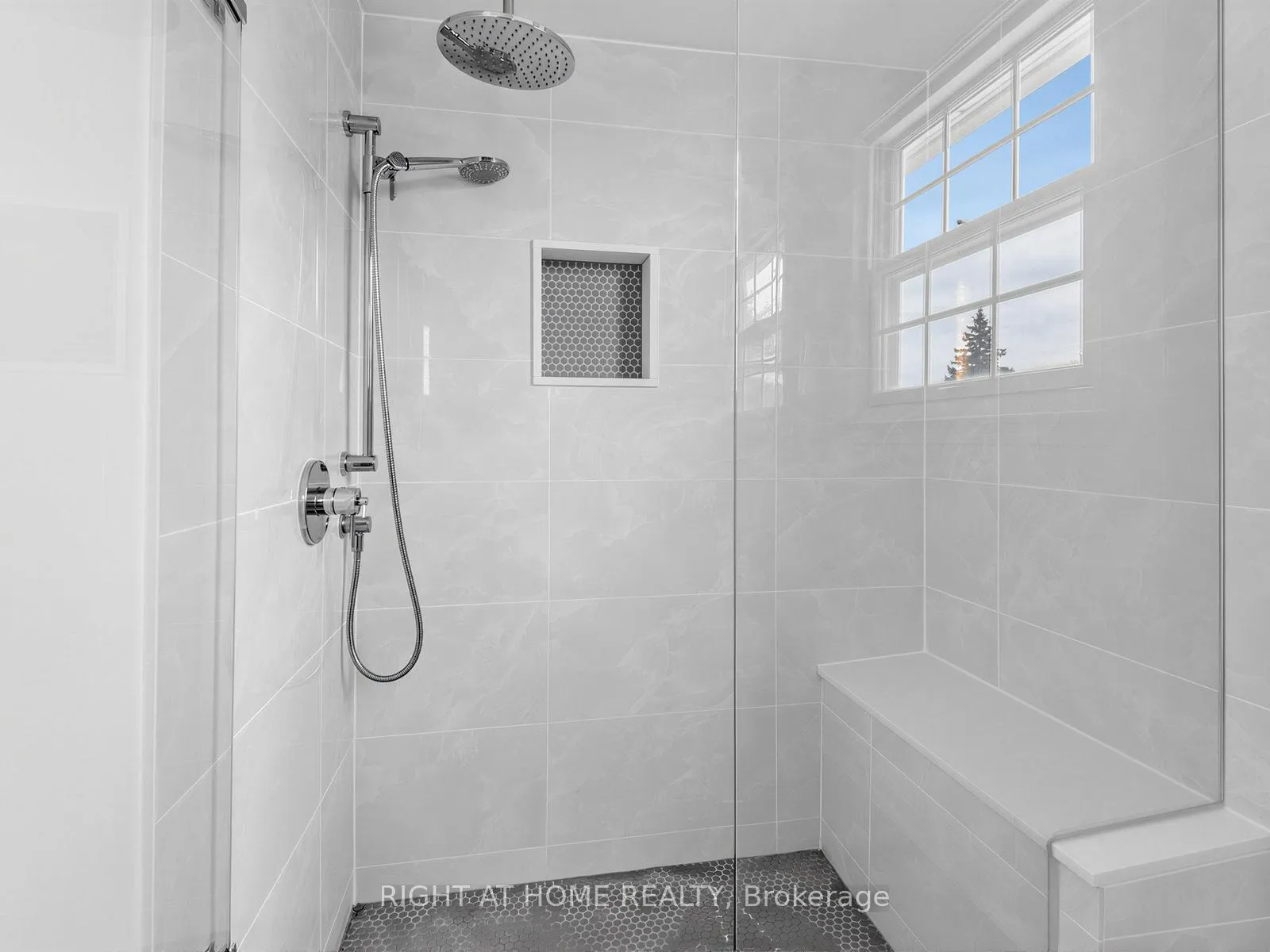 Photo 25 of 101 Holsworthy Crescent, Markham, German Mills — HOMEH