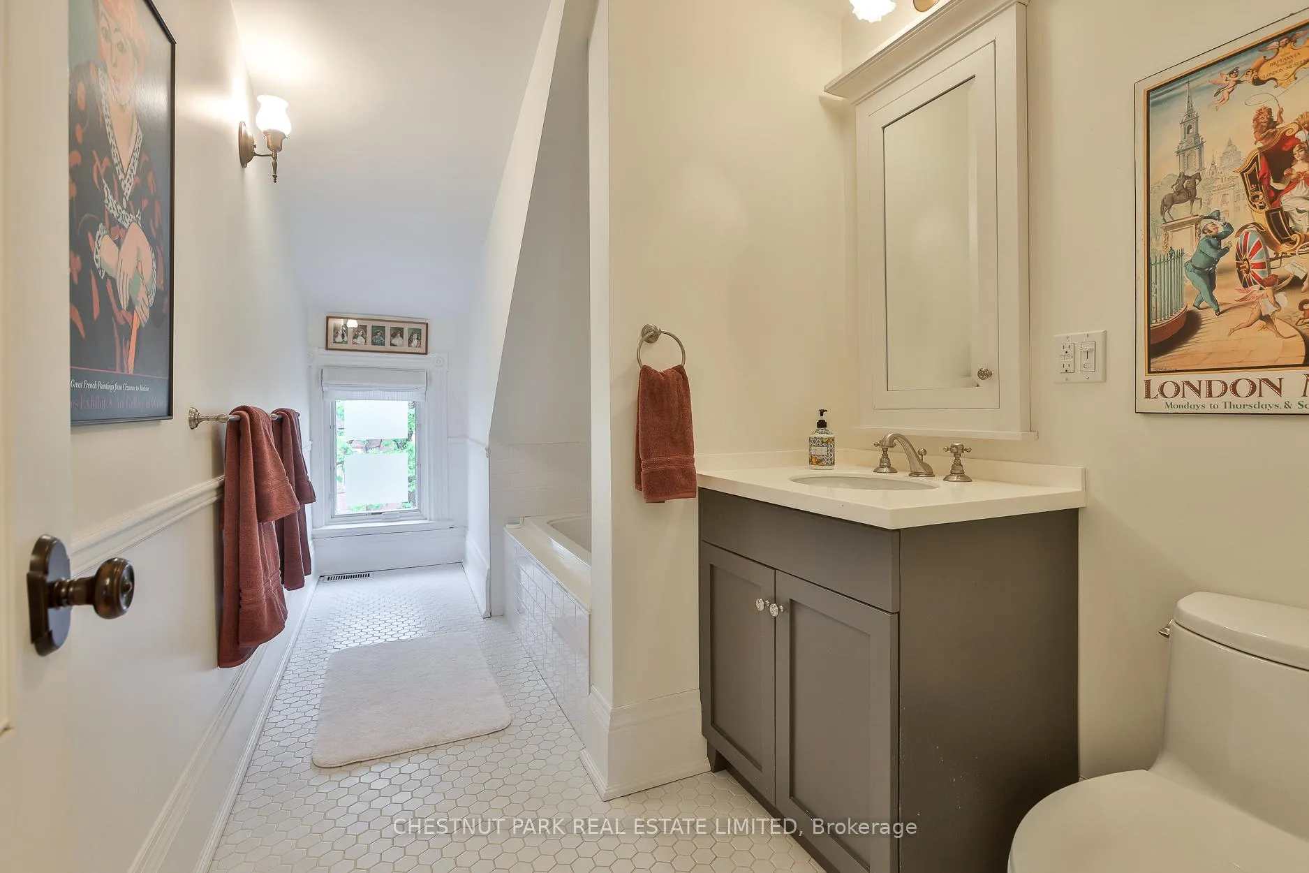 Photo 25 of 67 Madison Avenue, Toronto, The Annex — HOMEH