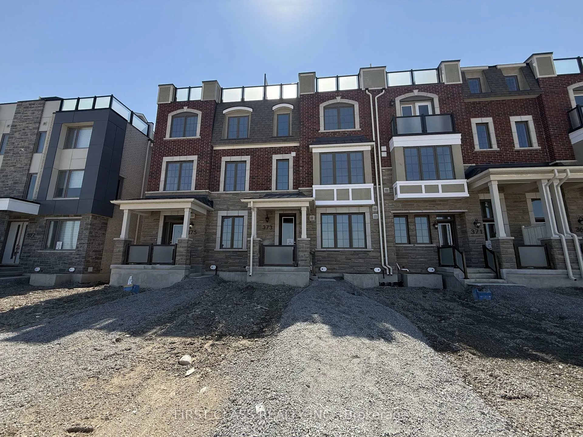Photo 2 of 373 Stony Hill Boulevard, Markham, Rural Markham — HOMEH