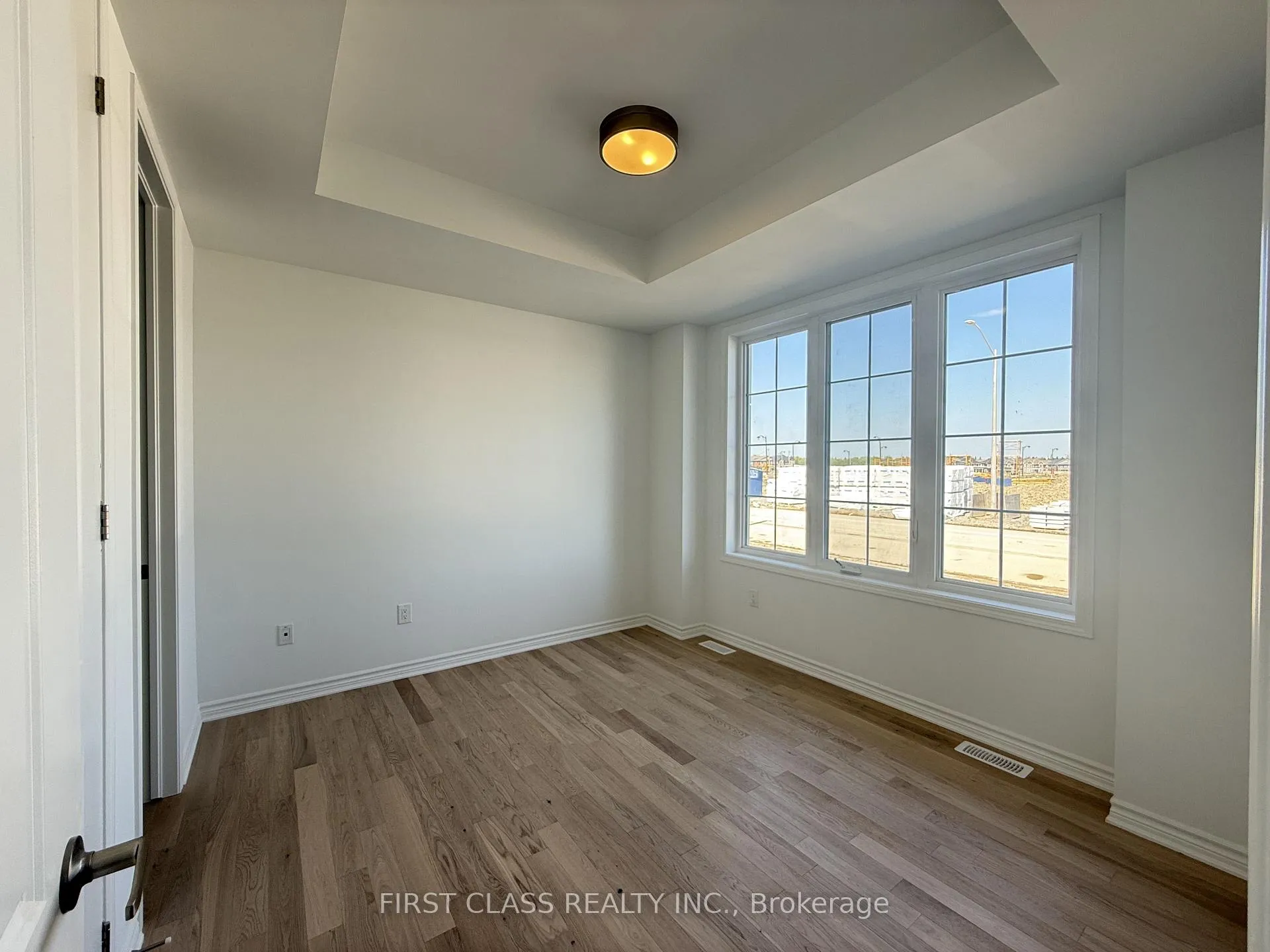 Photo 5 of 373 Stony Hill Boulevard, Markham, Rural Markham — HOMEH