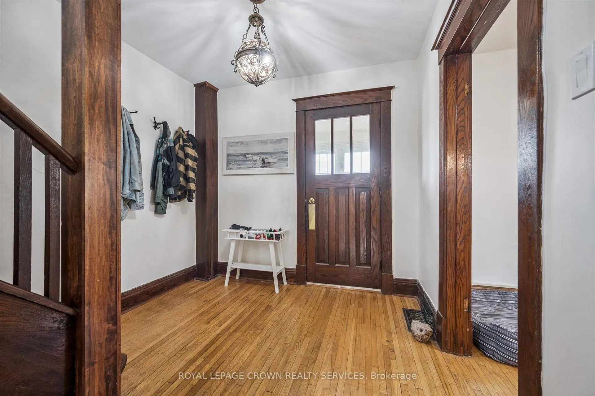 Photo 4 of 9 Spadina Road E, Kitchener — HOMEH