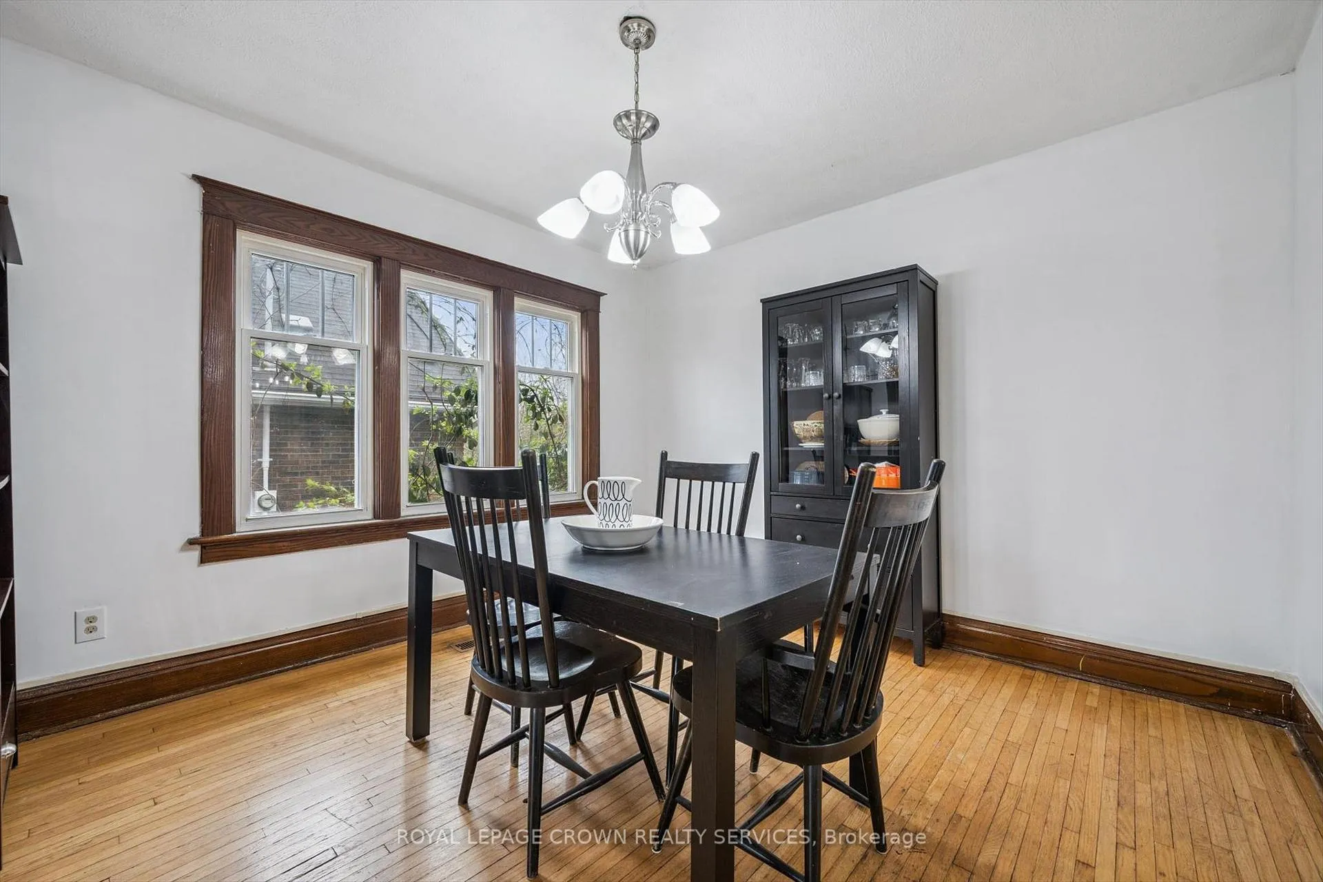 Photo 8 of 9 Spadina Road E, Kitchener — HOMEH