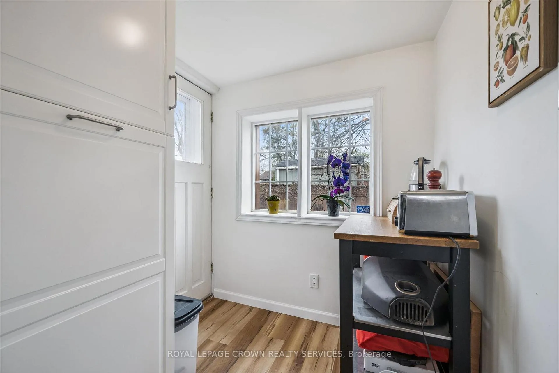 Photo 13 of 9 Spadina Road E, Kitchener — HOMEH