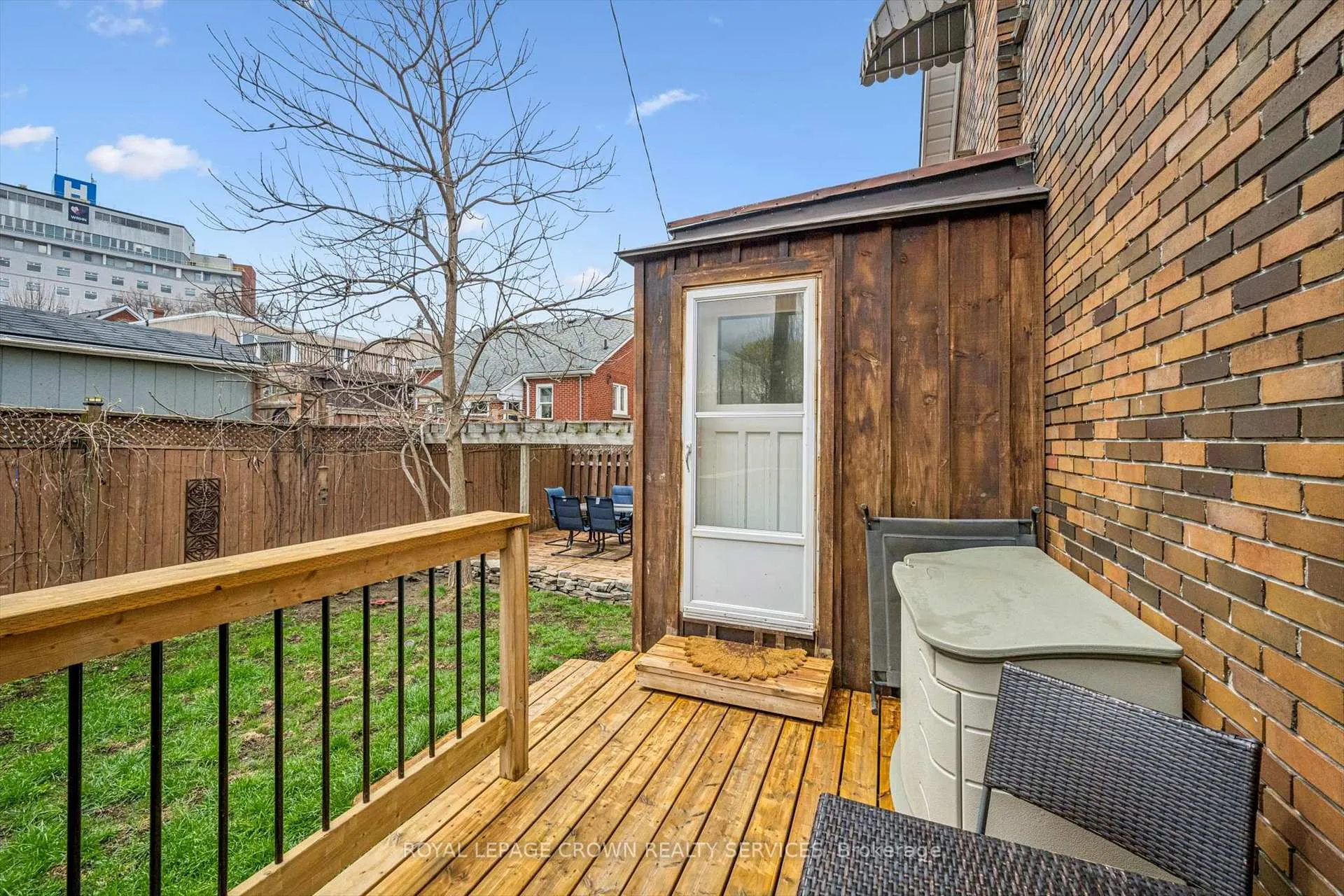 Photo 23 of 9 Spadina Road E, Kitchener — HOMEH
