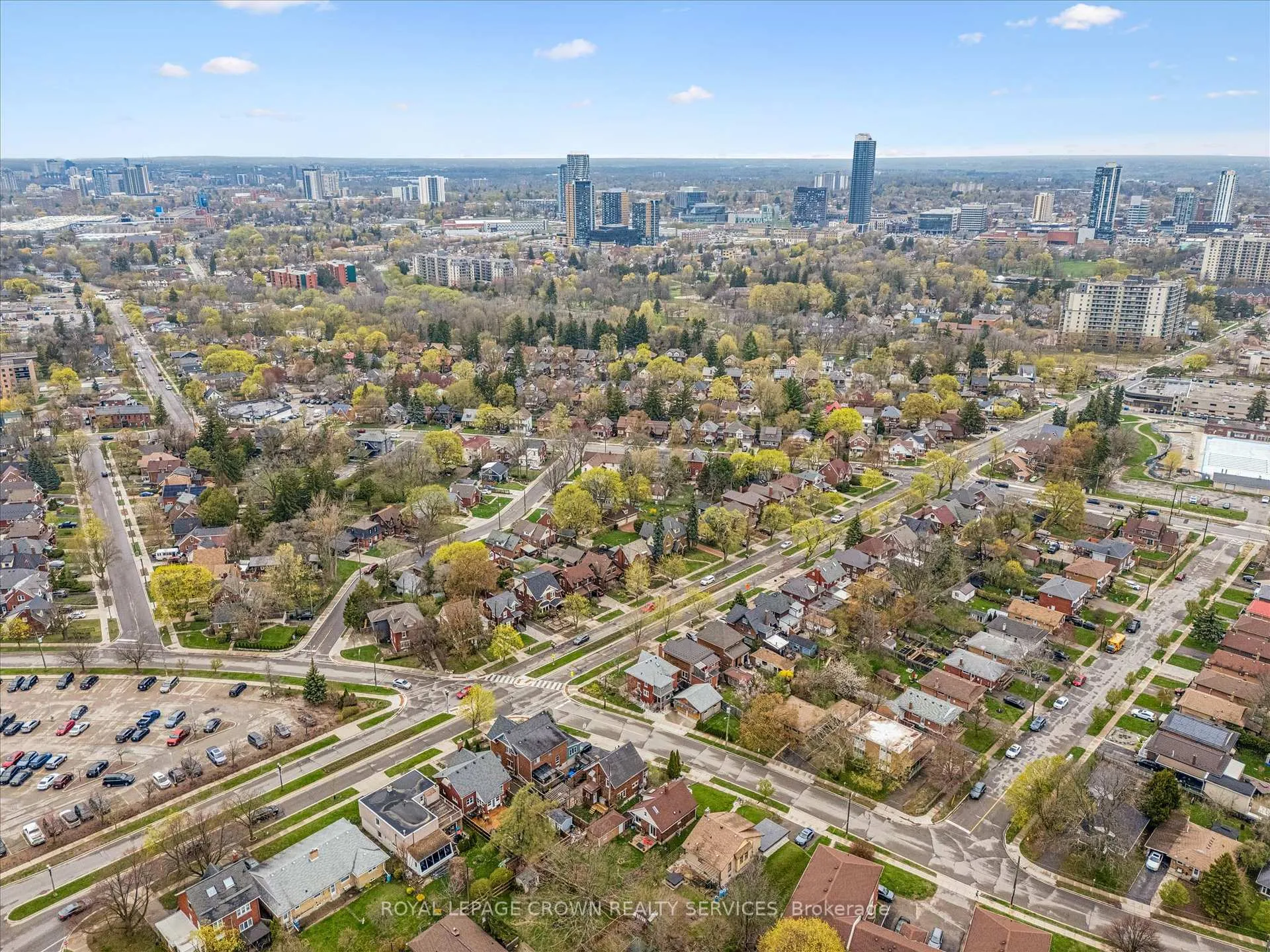 Photo 33 of 9 Spadina Road E, Kitchener — HOMEH