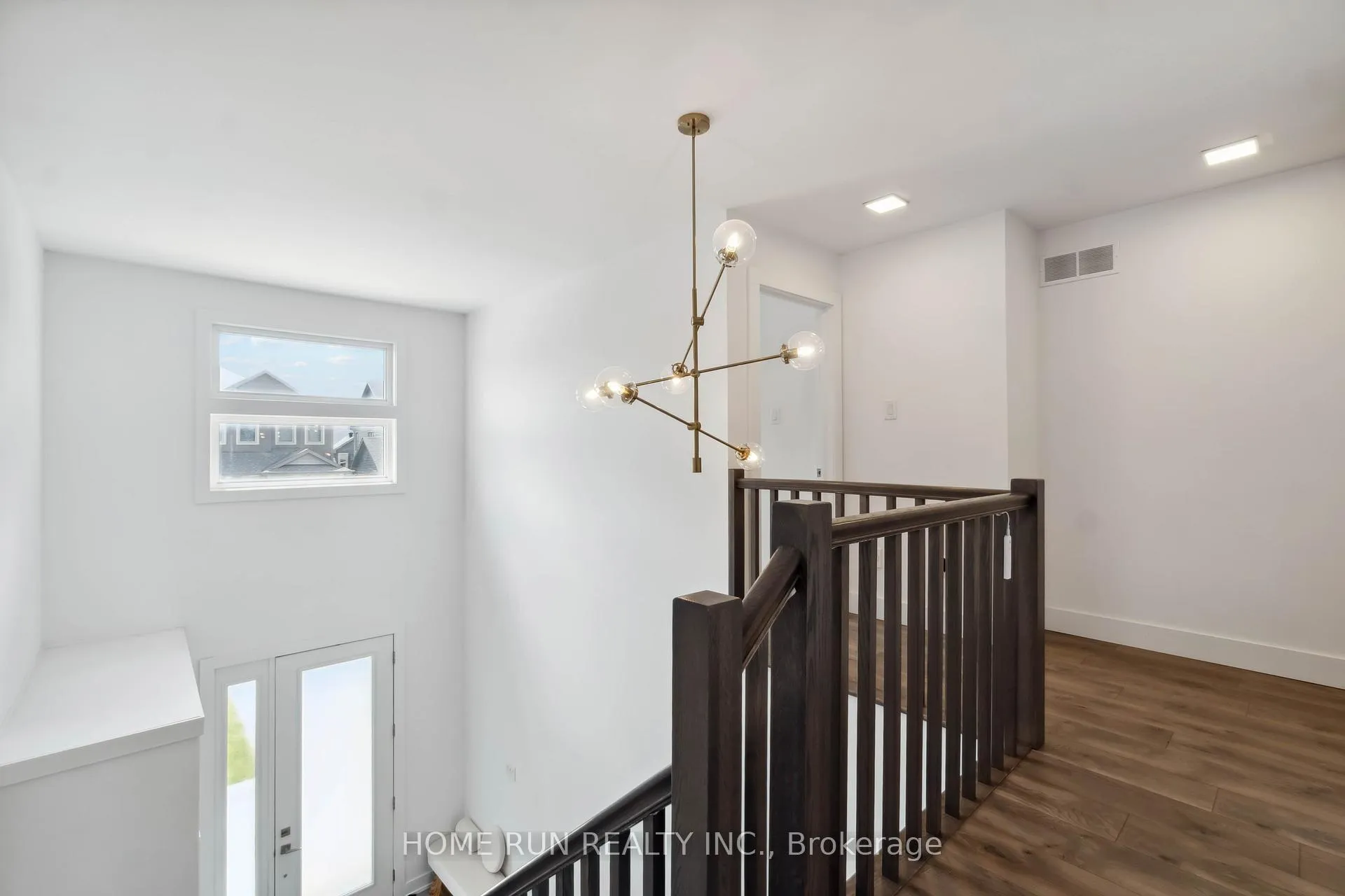 Photo 15 of 334 Haliburton Heights, Ottawa, Kanata - Emerald Meadows/Trailwest — HOMEH
