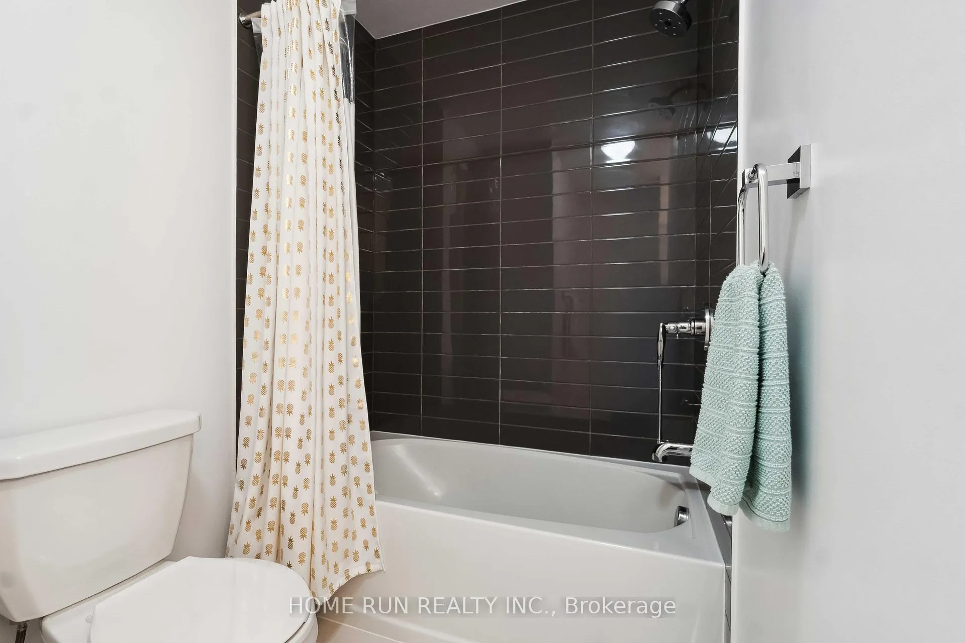 Photo 29 of 334 Haliburton Heights, Ottawa, Kanata - Emerald Meadows/Trailwest — HOMEH