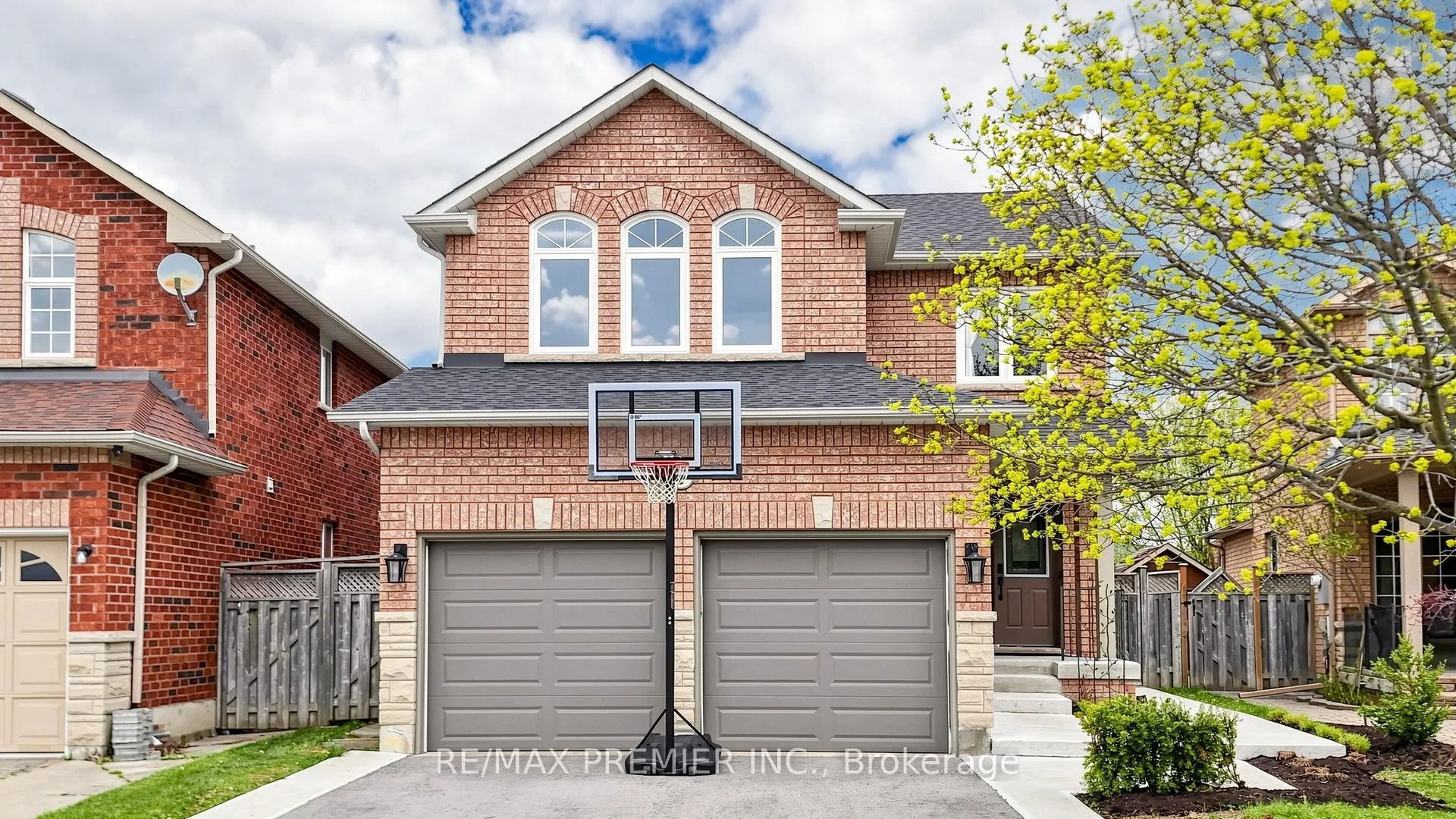 Front of 6 Terrastone Court