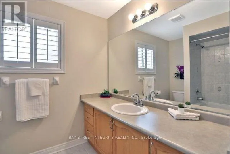 Photo 16 of 1383 Liverpool Street, Oakville, West Oak Trails — HOMEH