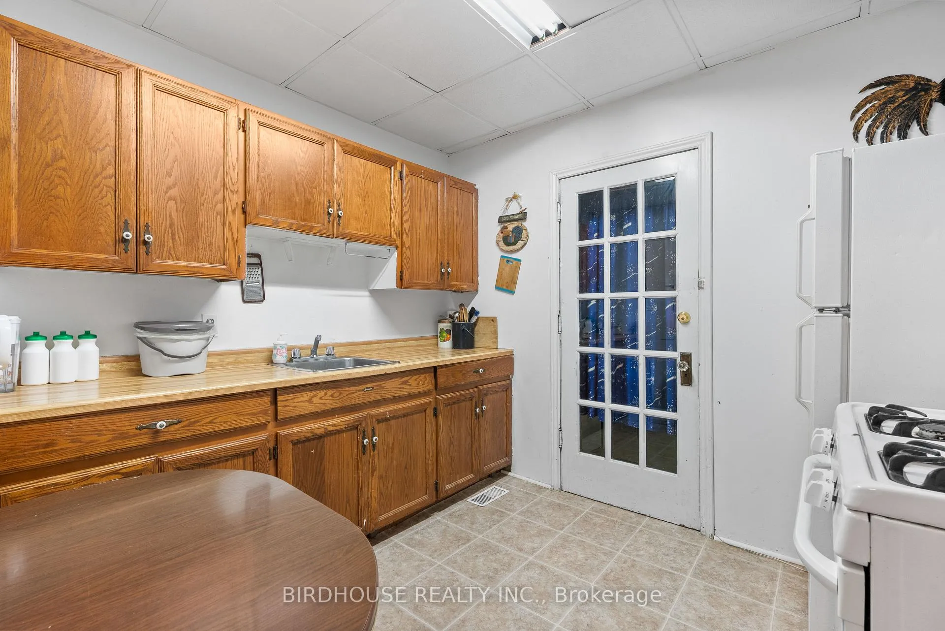Photo 9 of 70 Ridout Street, Kawartha Lakes, Lindsay — HOMEH