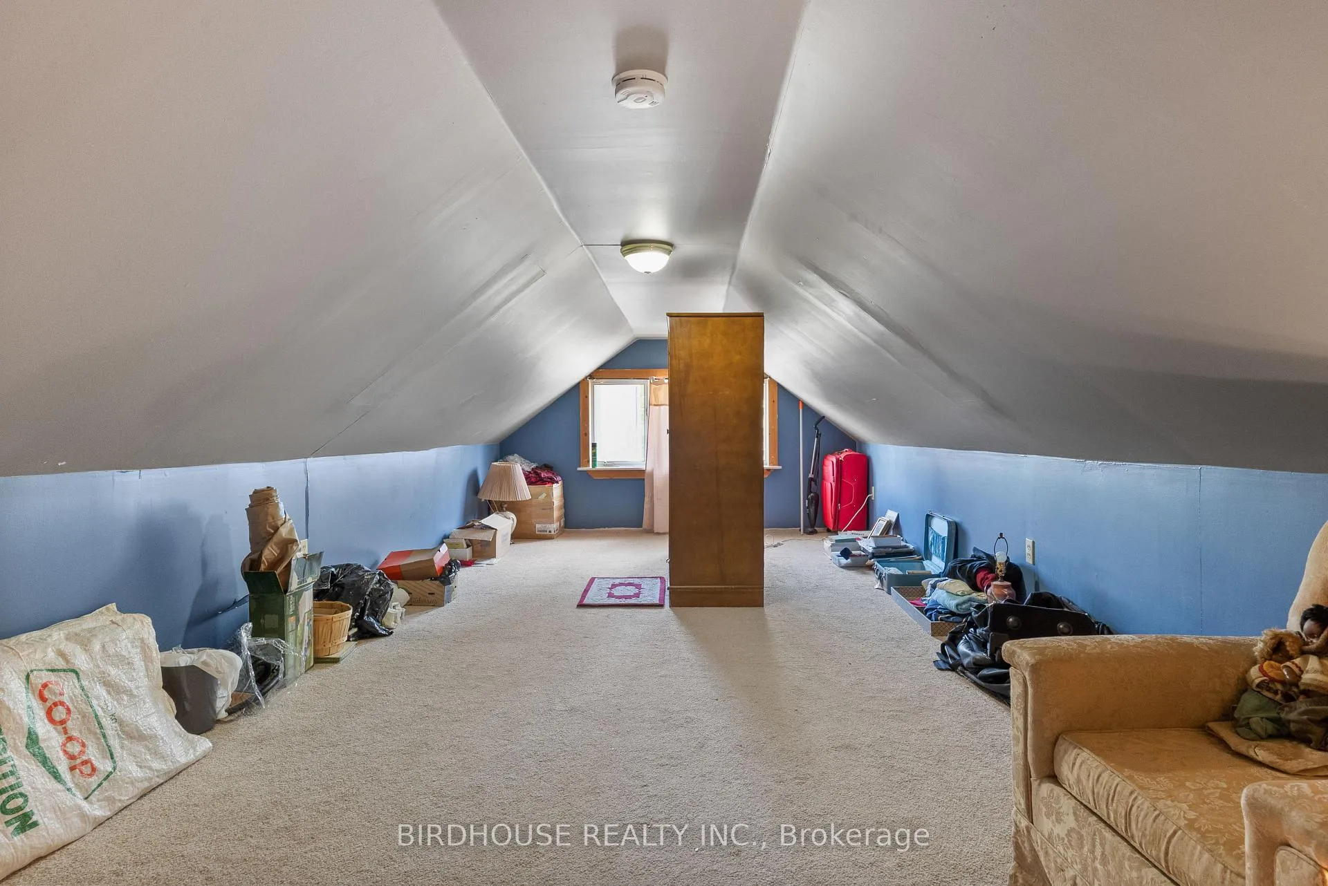 Photo 22 of 70 Ridout Street, Kawartha Lakes, Lindsay — HOMEH