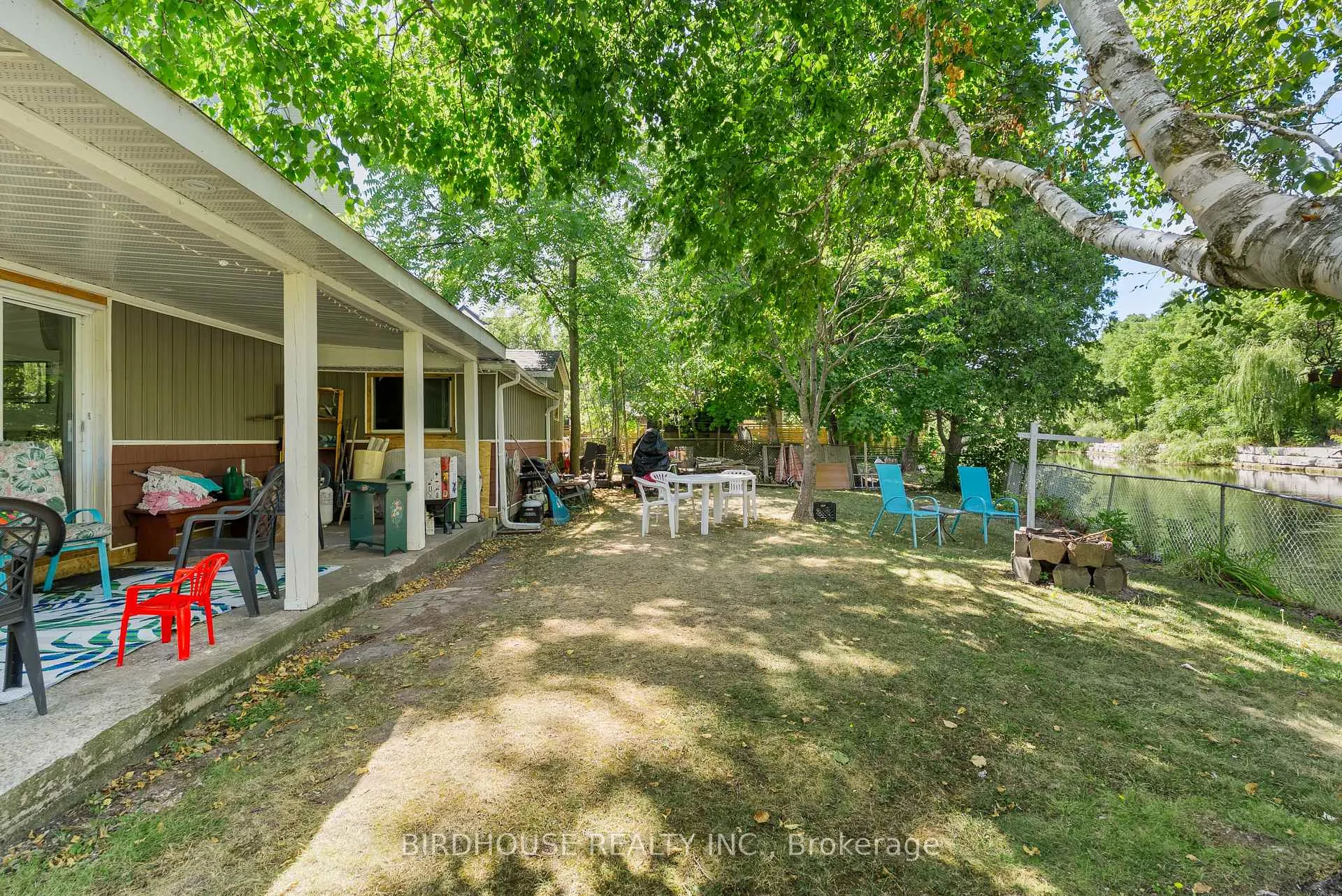 Photo 36 of 70 Ridout Street, Kawartha Lakes, Lindsay — HOMEH