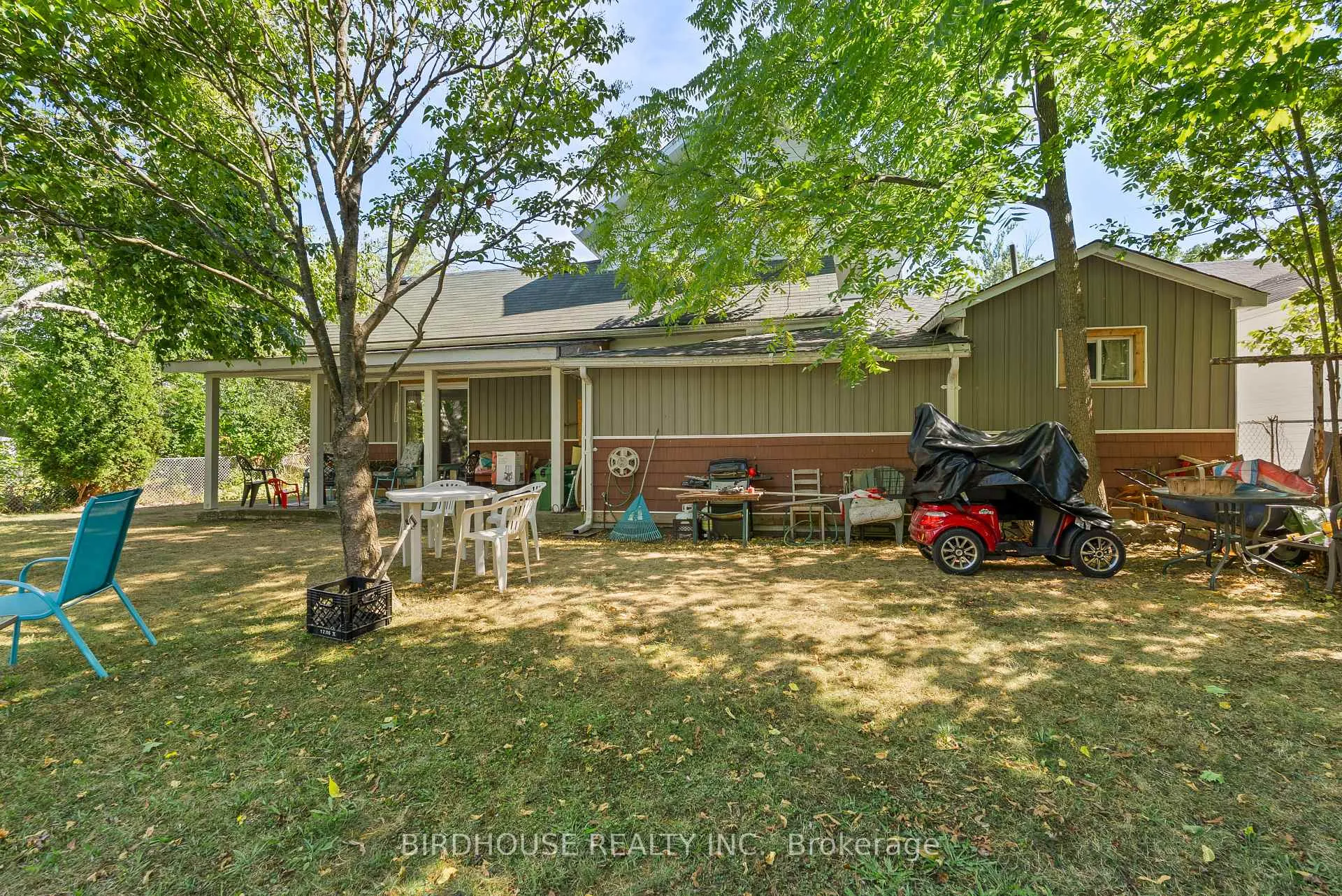 Photo 39 of 70 Ridout Street, Kawartha Lakes, Lindsay — HOMEH