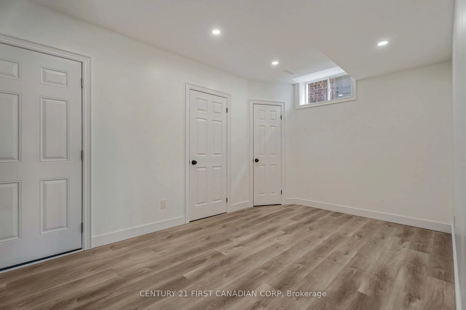 Photo 45 of 569 Eclipse Walk, London, North B — HOMEH