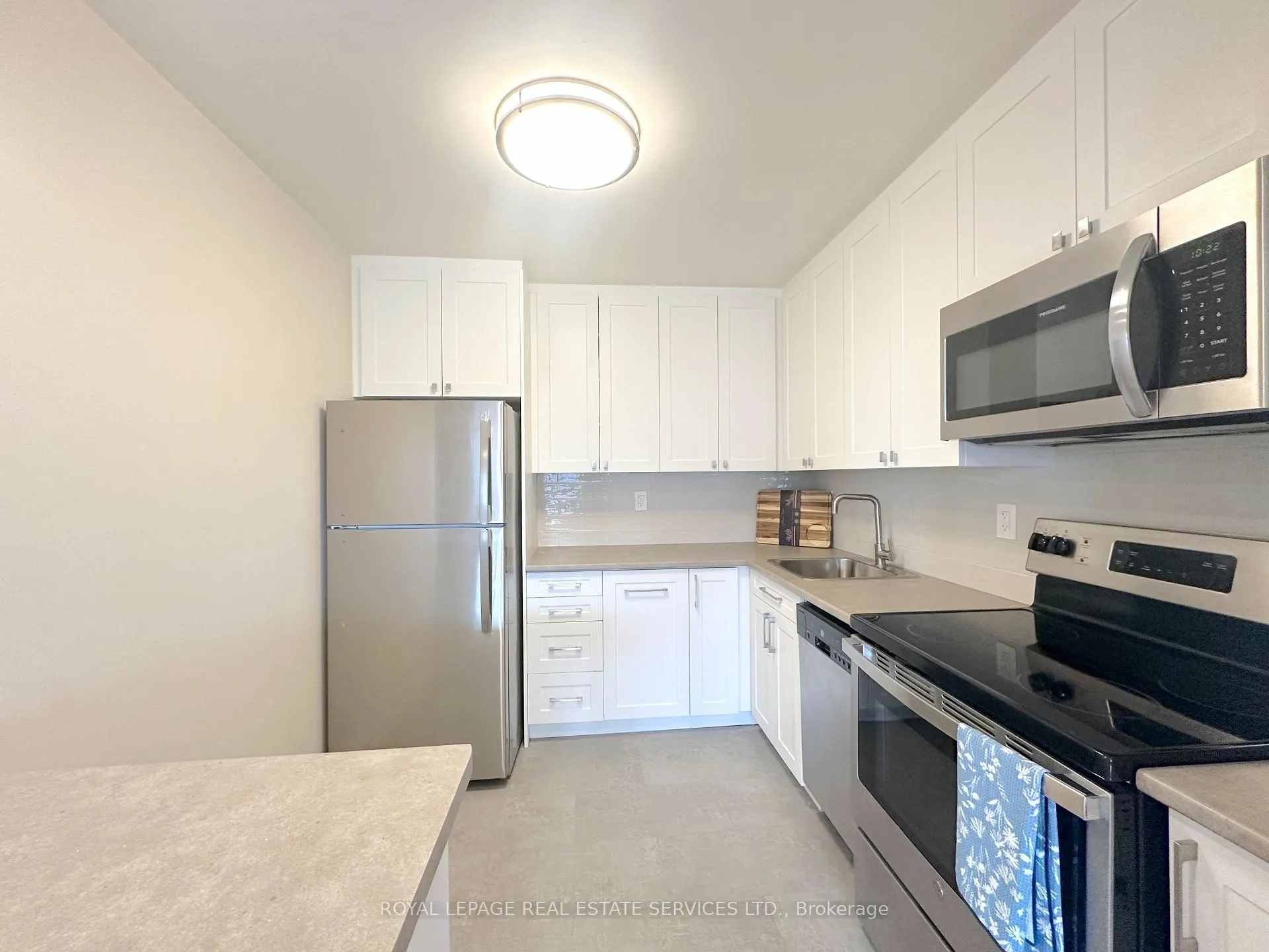 Photo 3 of Unit 1023, 30 Denton Avenue, Scarborough, Oakridge — HOMEH