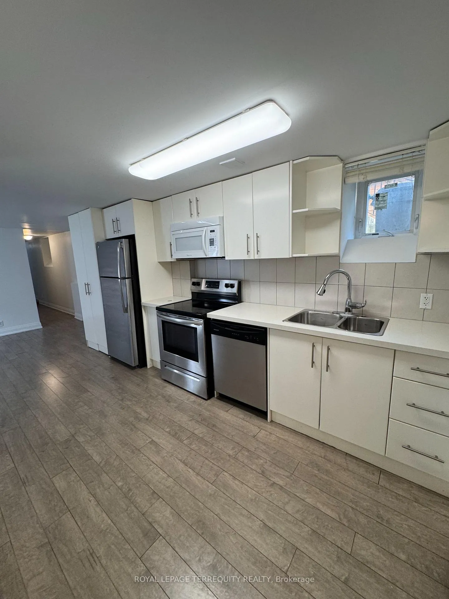 Photo 4 of Unit Bsmt, 571 Palmerston Avenue, Toronto, The Annex — HOMEH