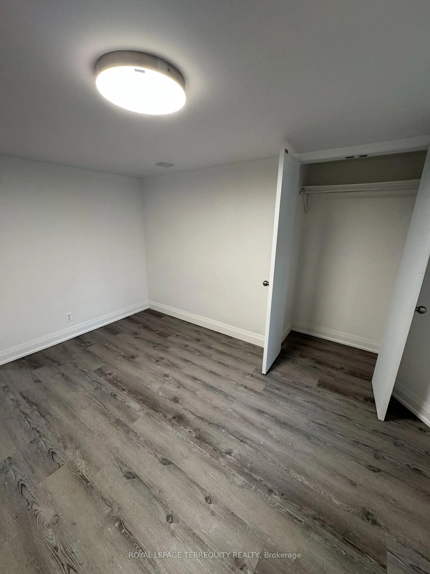 Photo 7 of Unit Bsmt, 571 Palmerston Avenue, Toronto, The Annex — HOMEH