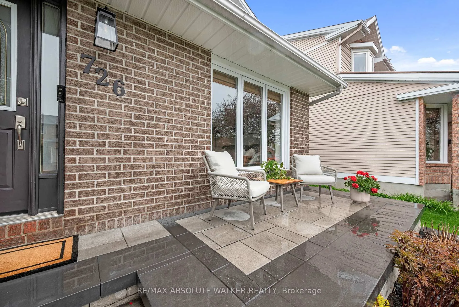 Photo 2 of 726 Thicket Way, Ottawa, Fallingbrook/Gardenway South — HOMEH