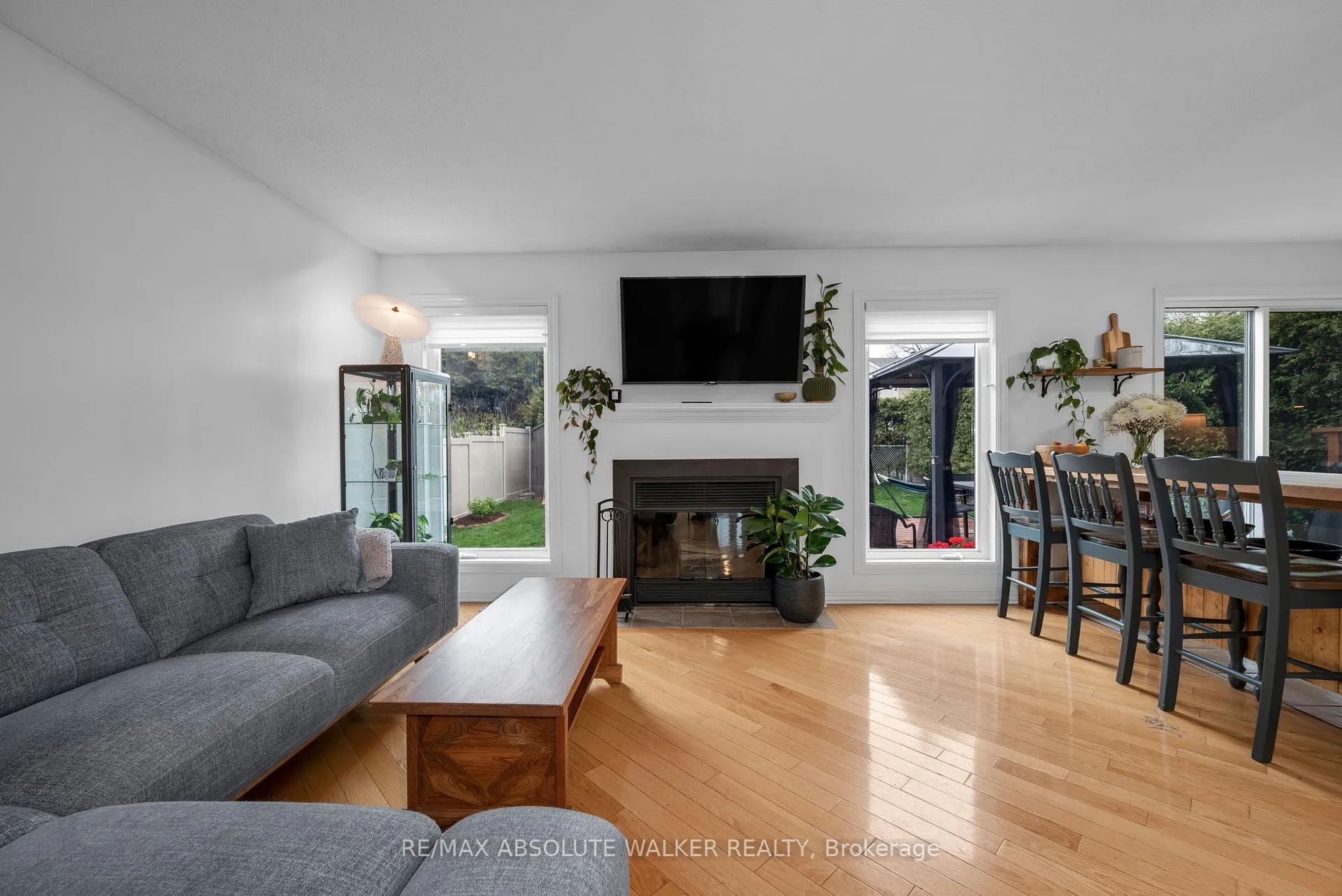 Photo 15 of 726 Thicket Way, Ottawa, Fallingbrook/Gardenway South — HOMEH