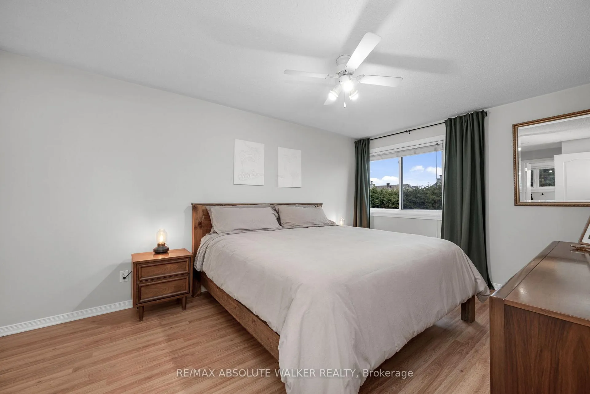 Photo 19 of 726 Thicket Way, Ottawa, Fallingbrook/Gardenway South — HOMEH