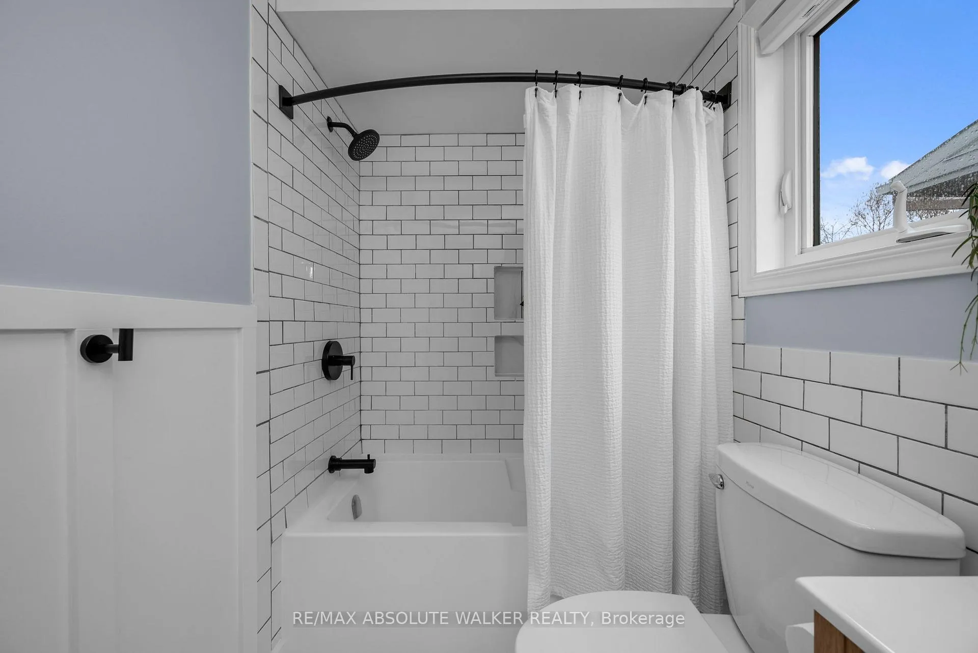 Photo 28 of 726 Thicket Way, Ottawa, Fallingbrook/Gardenway South — HOMEH