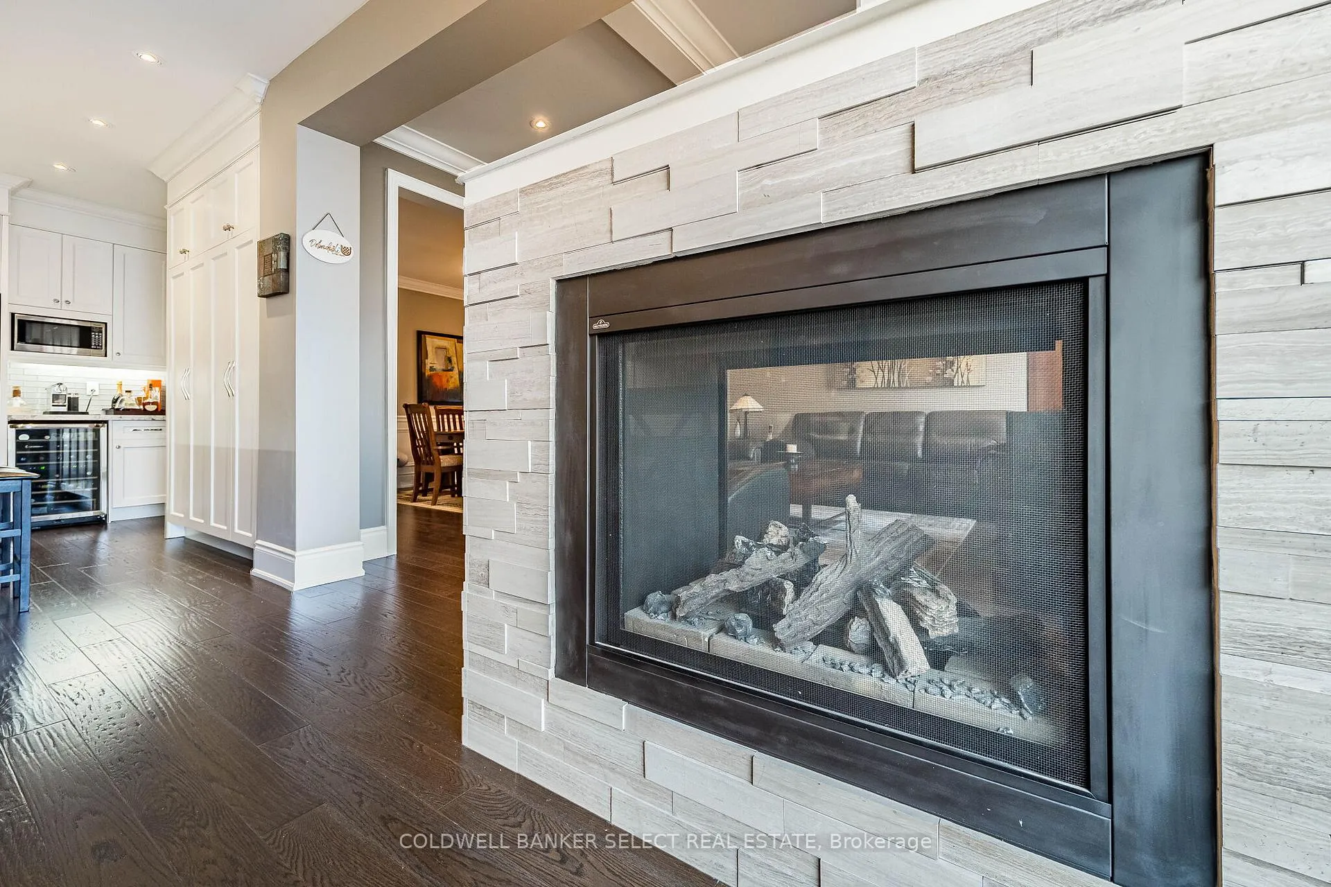 Photo 11 of 161 Cranbrook Crescent, Vaughan, Kleinburg — HOMEH