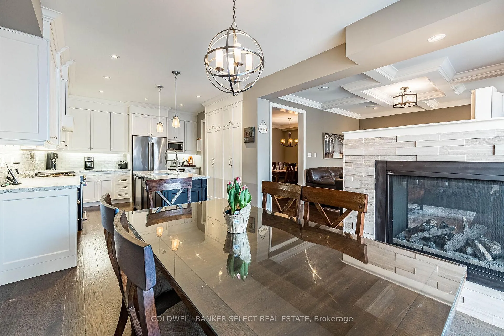 Photo 13 of 161 Cranbrook Crescent, Vaughan, Kleinburg — HOMEH