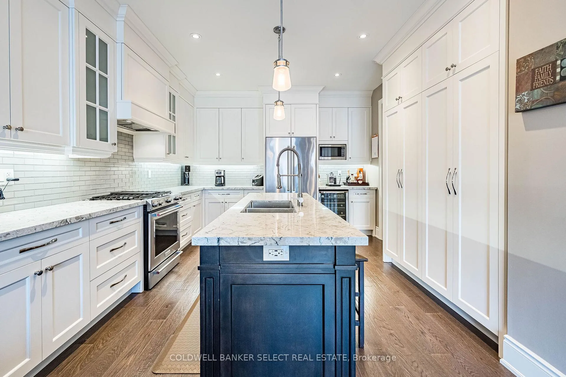 Photo 18 of 161 Cranbrook Crescent, Vaughan, Kleinburg — HOMEH