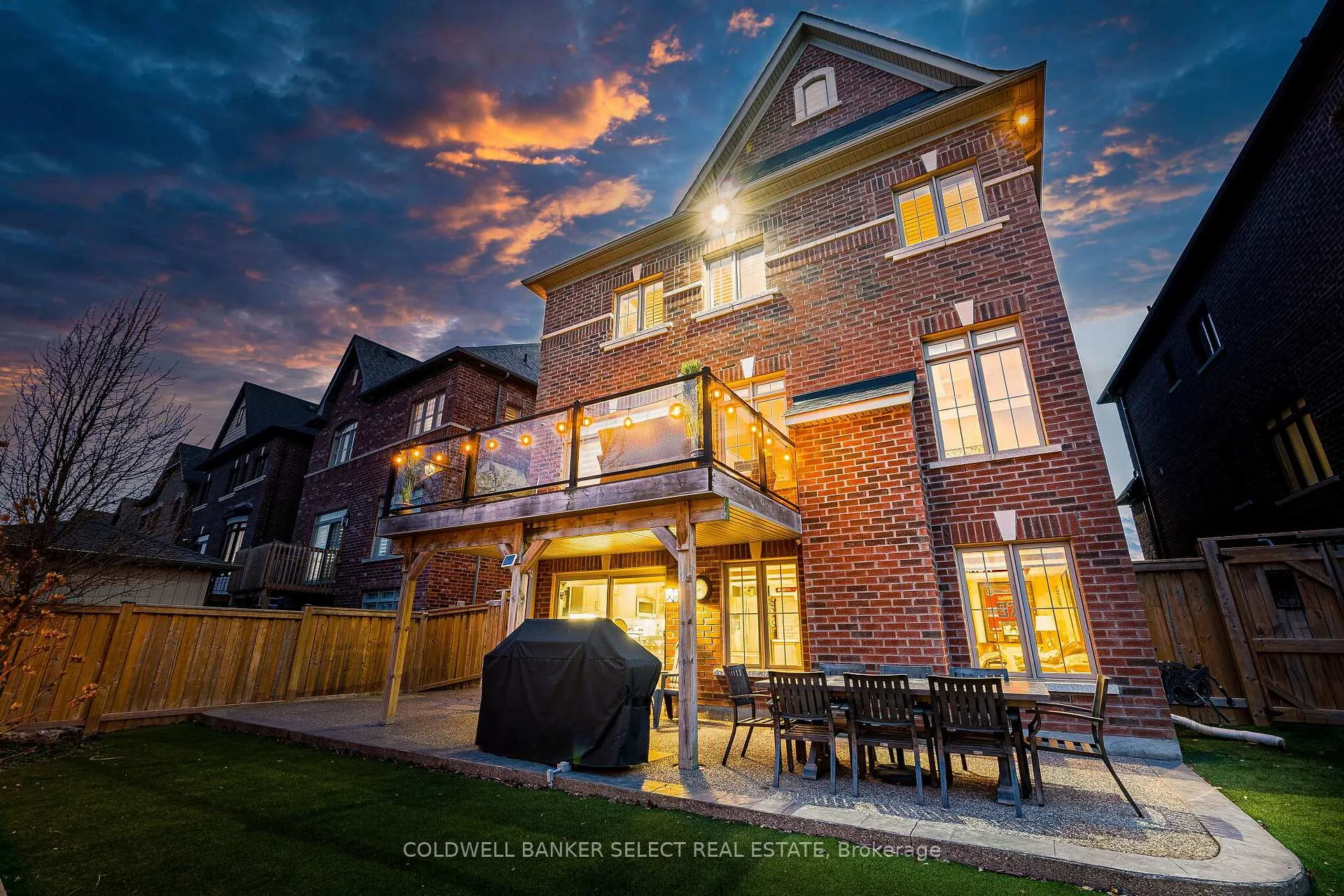 Photo 43 of 161 Cranbrook Crescent, Vaughan, Kleinburg — HOMEH