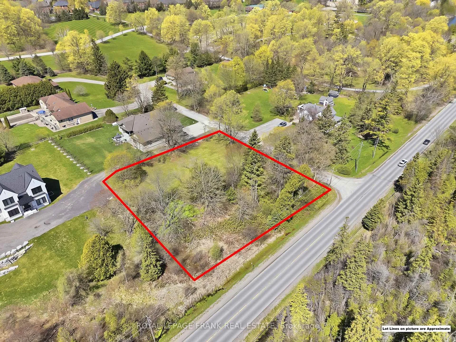 Photo 10 of 1 Crosby Road, Uxbridge — HOMEH