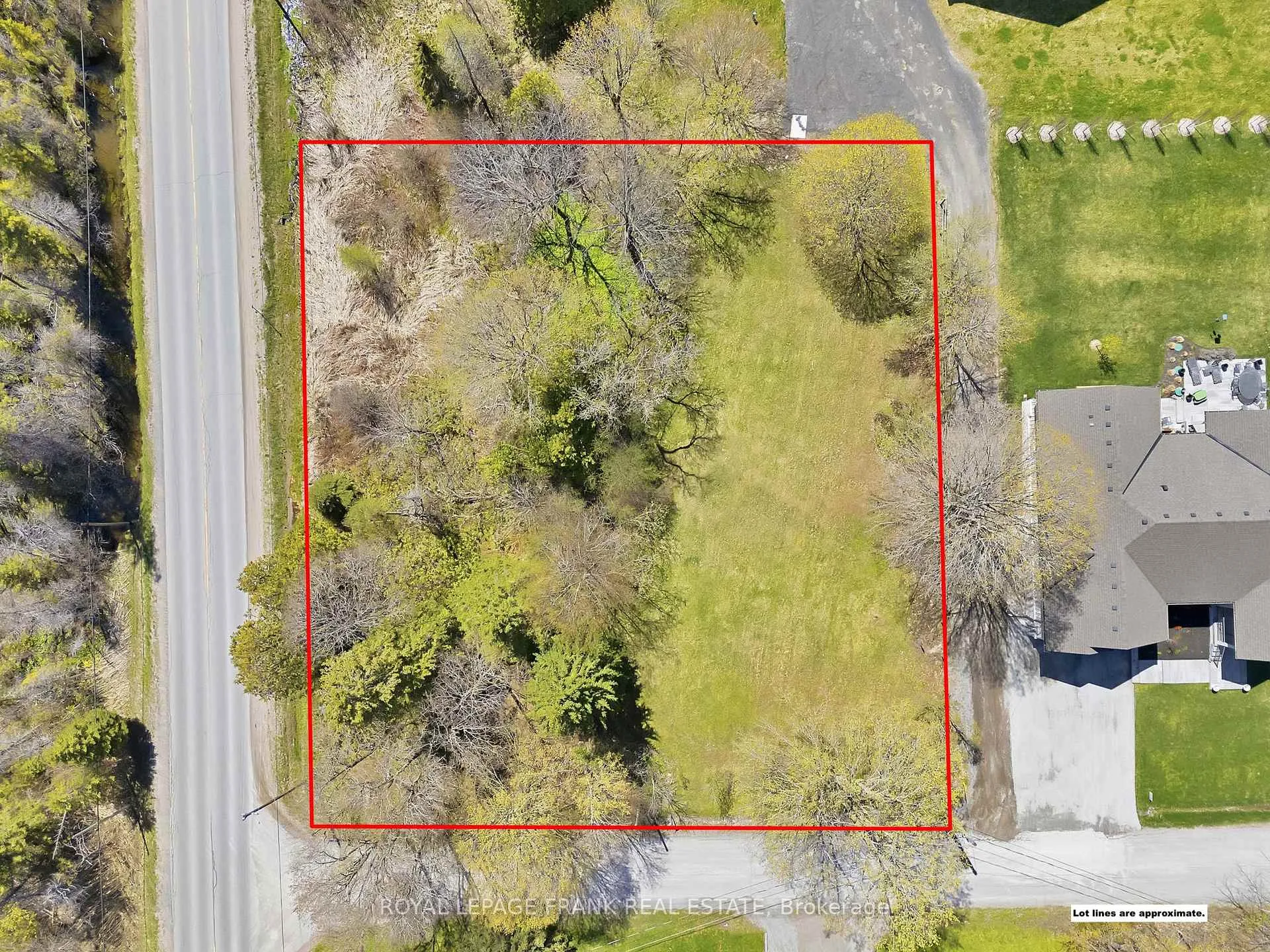 Photo 11 of 1 Crosby Road, Uxbridge — HOMEH