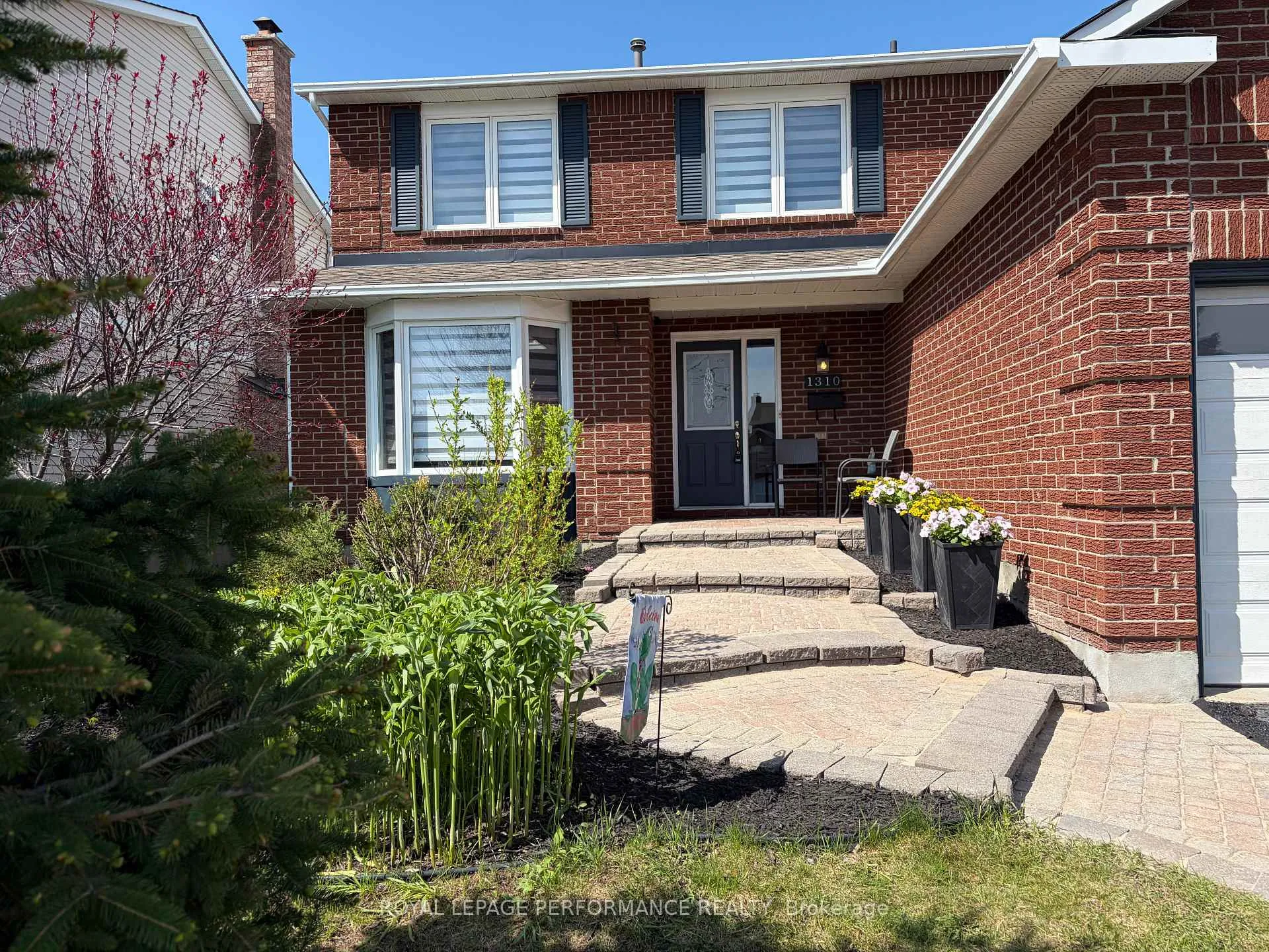 Photo 2 of 1310 Prestone Drive N, Ottawa, Bilberry Creek/Queenswood Heights — HOMEH