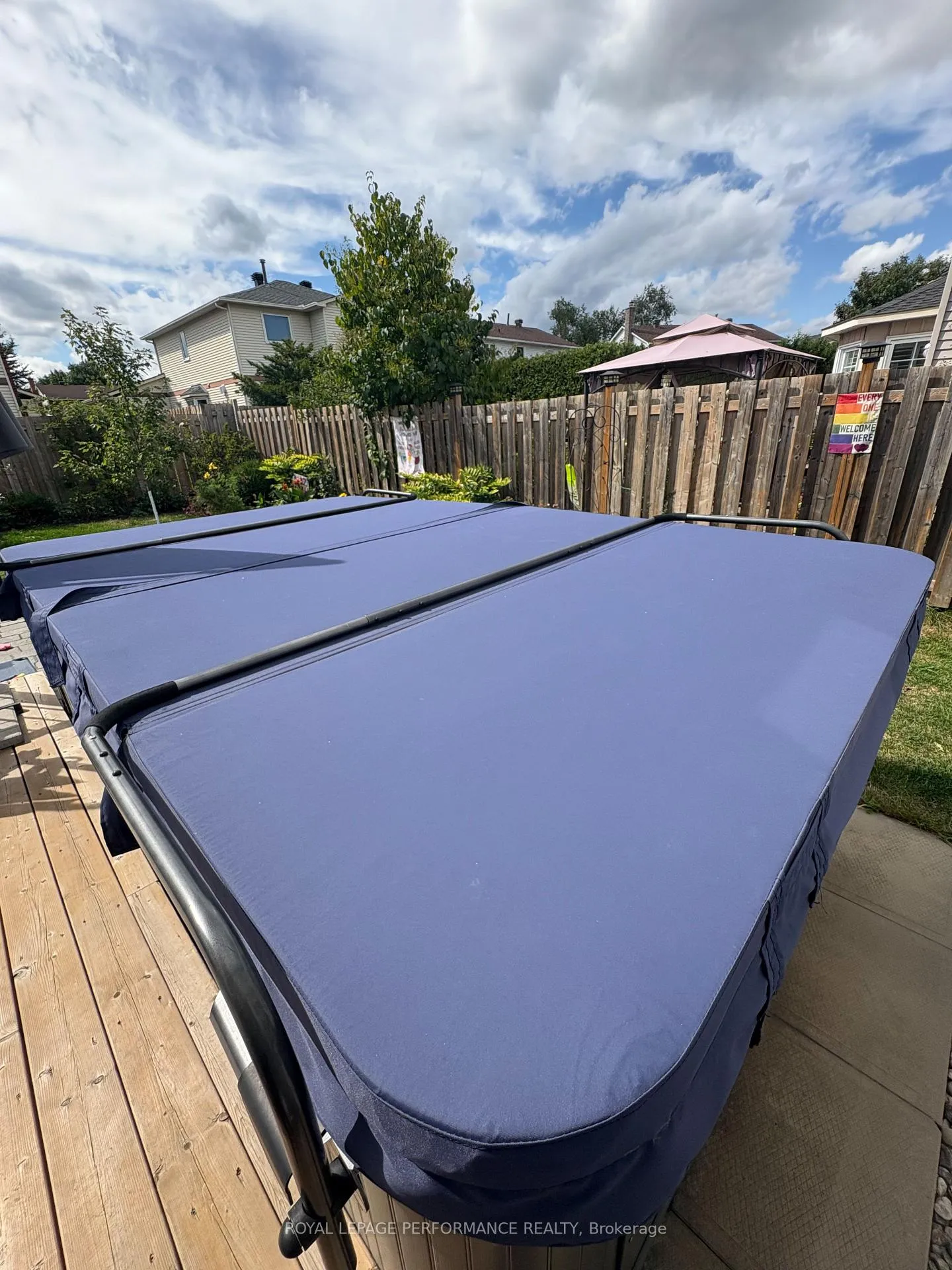 Photo 38 of 1310 Prestone Drive N, Ottawa, Bilberry Creek/Queenswood Heights — HOMEH