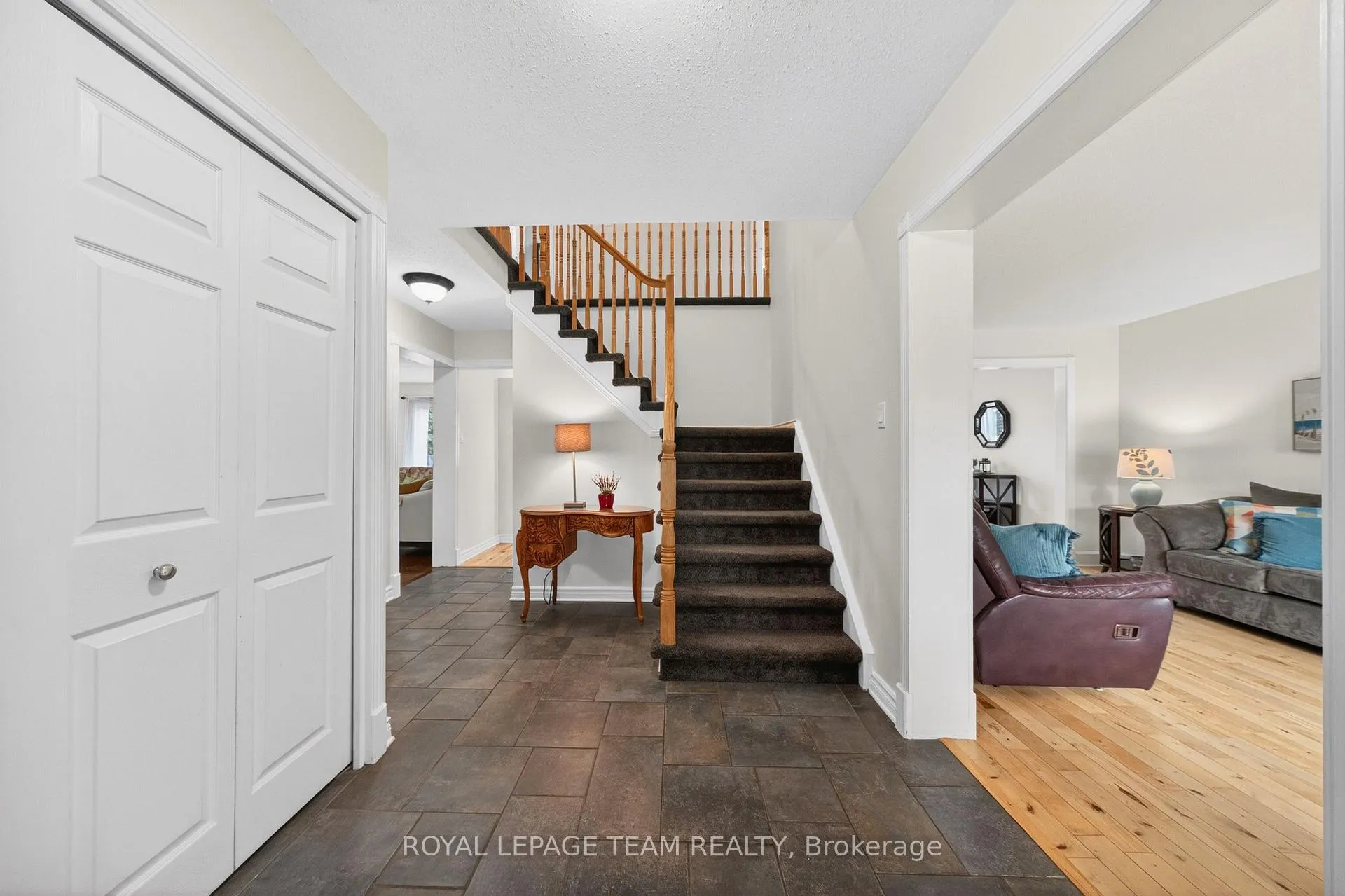 Photo 10 of 52 Drainie Drive, Ottawa, Kanata - Katimavik — HOMEH