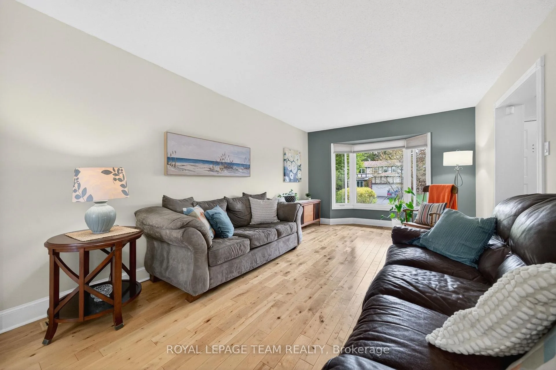 Photo 12 of 52 Drainie Drive, Ottawa, Kanata - Katimavik — HOMEH