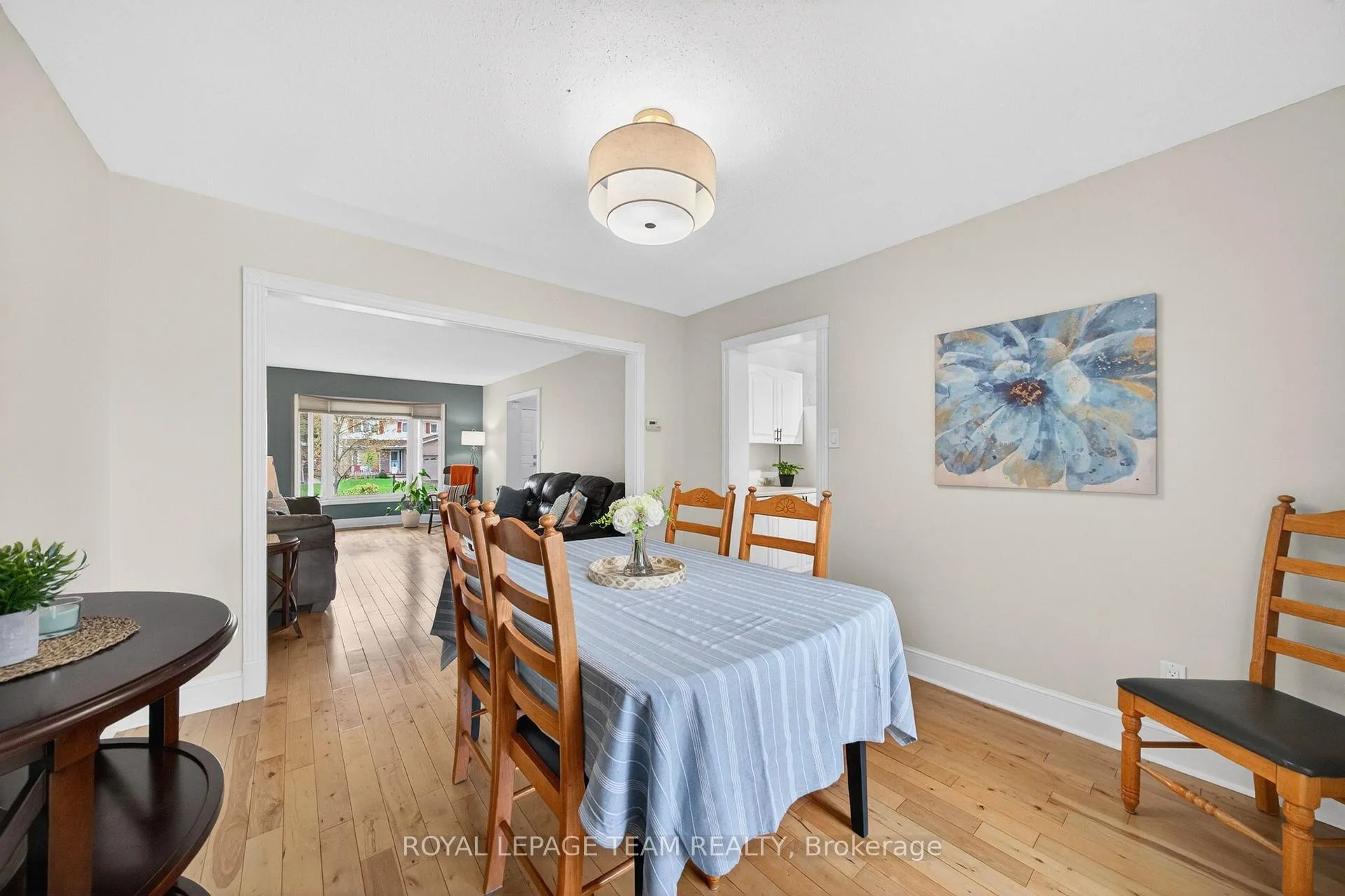 Photo 14 of 52 Drainie Drive, Ottawa, Kanata - Katimavik — HOMEH