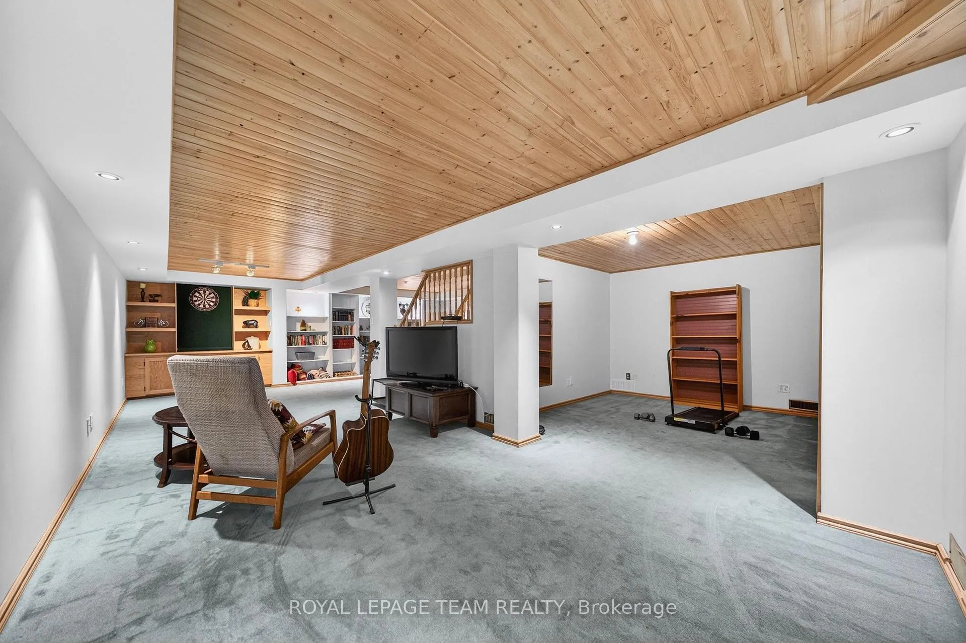 Photo 36 of 52 Drainie Drive, Ottawa, Kanata - Katimavik — HOMEH
