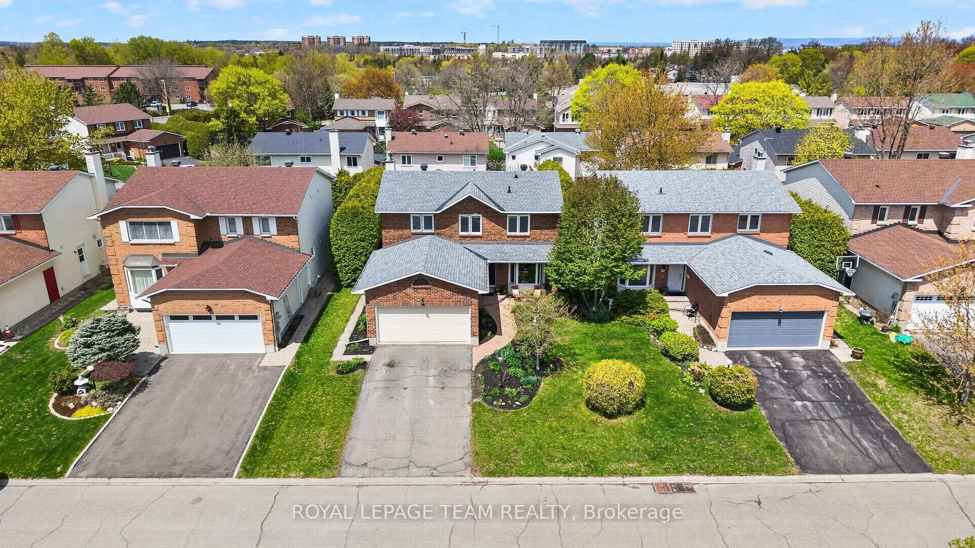Photo 45 of 52 Drainie Drive, Ottawa, Kanata - Katimavik — HOMEH