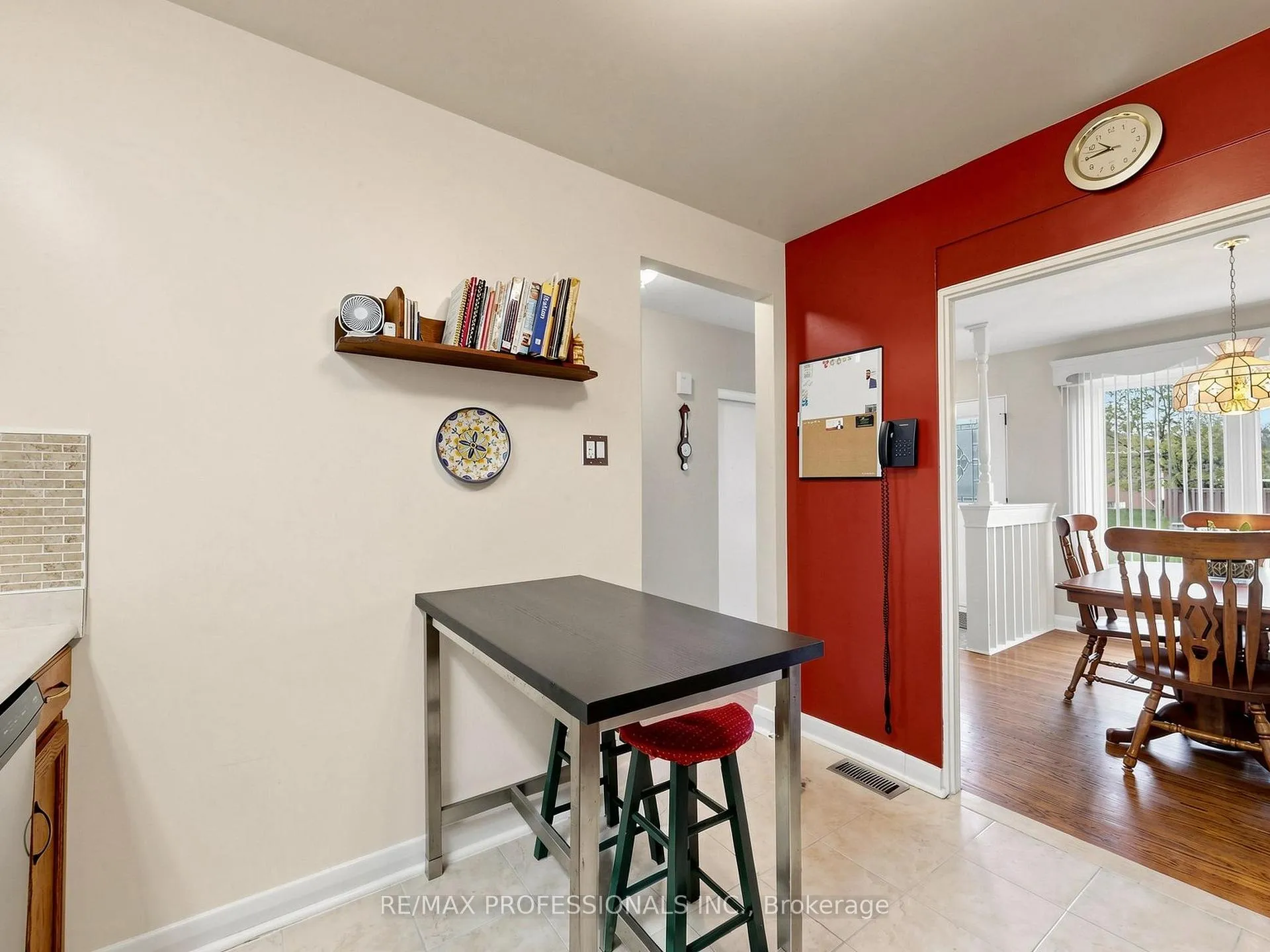 Photo 11 of 177 Elmhurst Drive, Etobicoke, Rexdale-Kipling — HOMEH